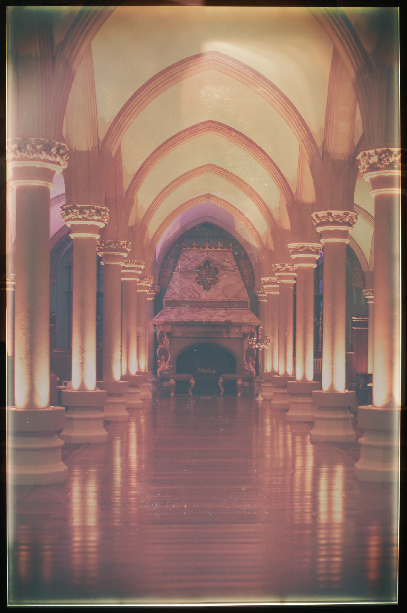 Nikon D40 + Sigma 30mm F1.4 EX DC HSM sample photo. The golden room photography