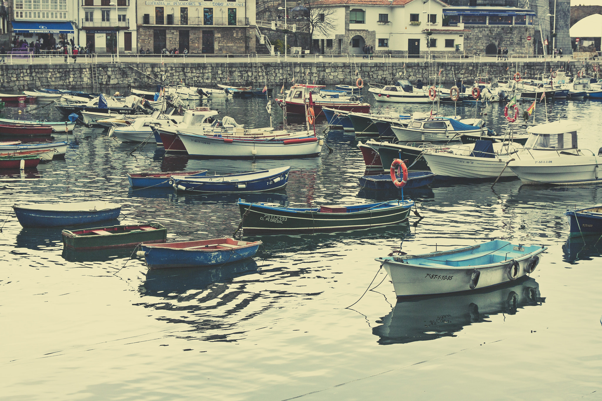 Canon EF-S 17-55mm F2.8 IS USM sample photo. Castro urdiales photography