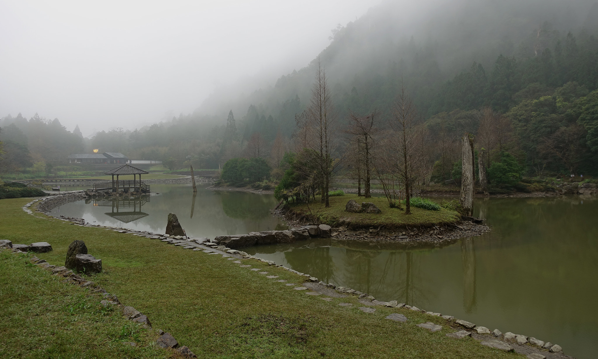 Sony DSC-RX100M5 + Sony 24-70mm F1.8-2.8 sample photo. Ming pond 明池，yilan, taiwan photography