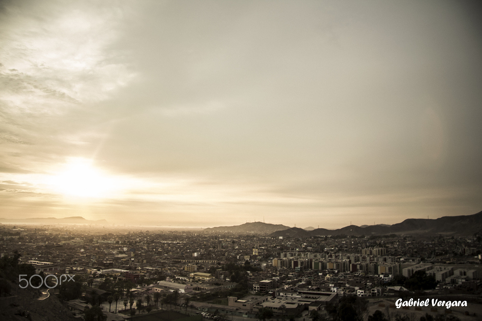 Canon EF-S 17-85mm F4-5.6 IS USM sample photo. Lima"s landscape photography