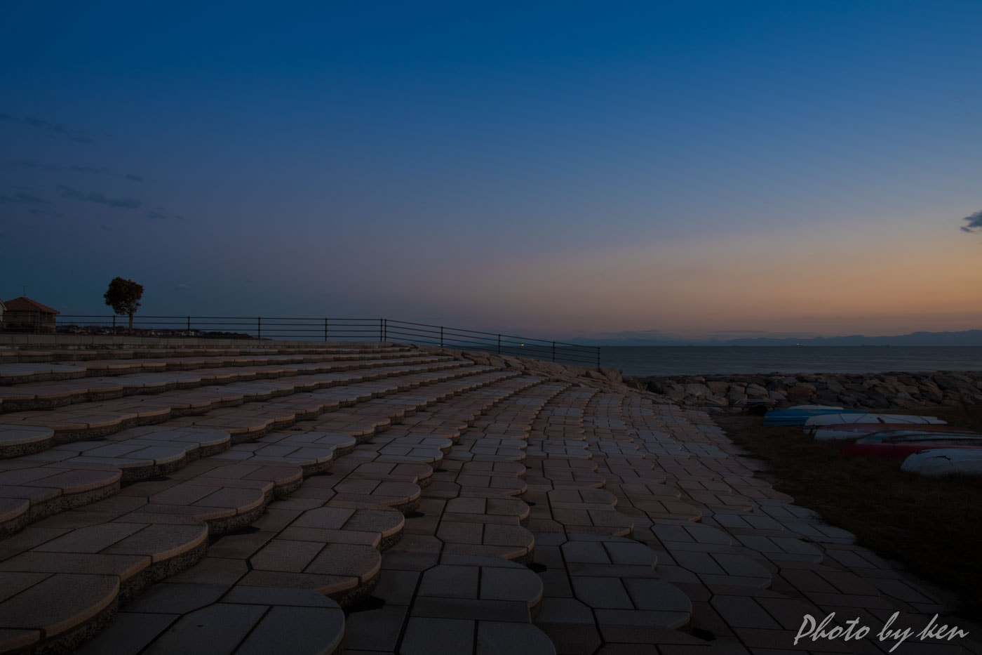Canon EF 24mm F1.4L II USM sample photo. Twilight photography