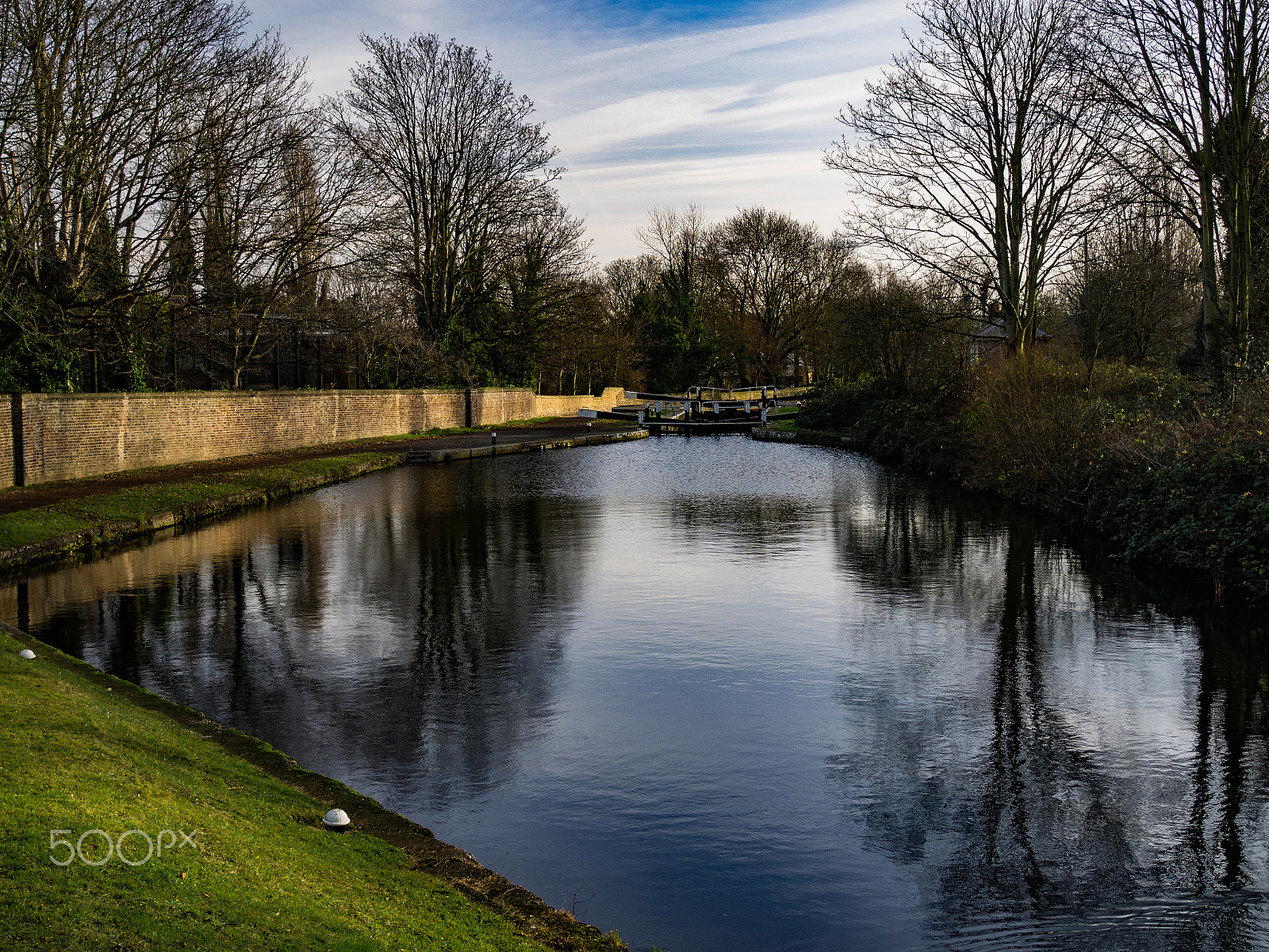 Olympus OM-D E-M1 + Olympus M.Zuiko Digital 25mm F1.8 sample photo. Lock and grand union canal, hanwell london photography