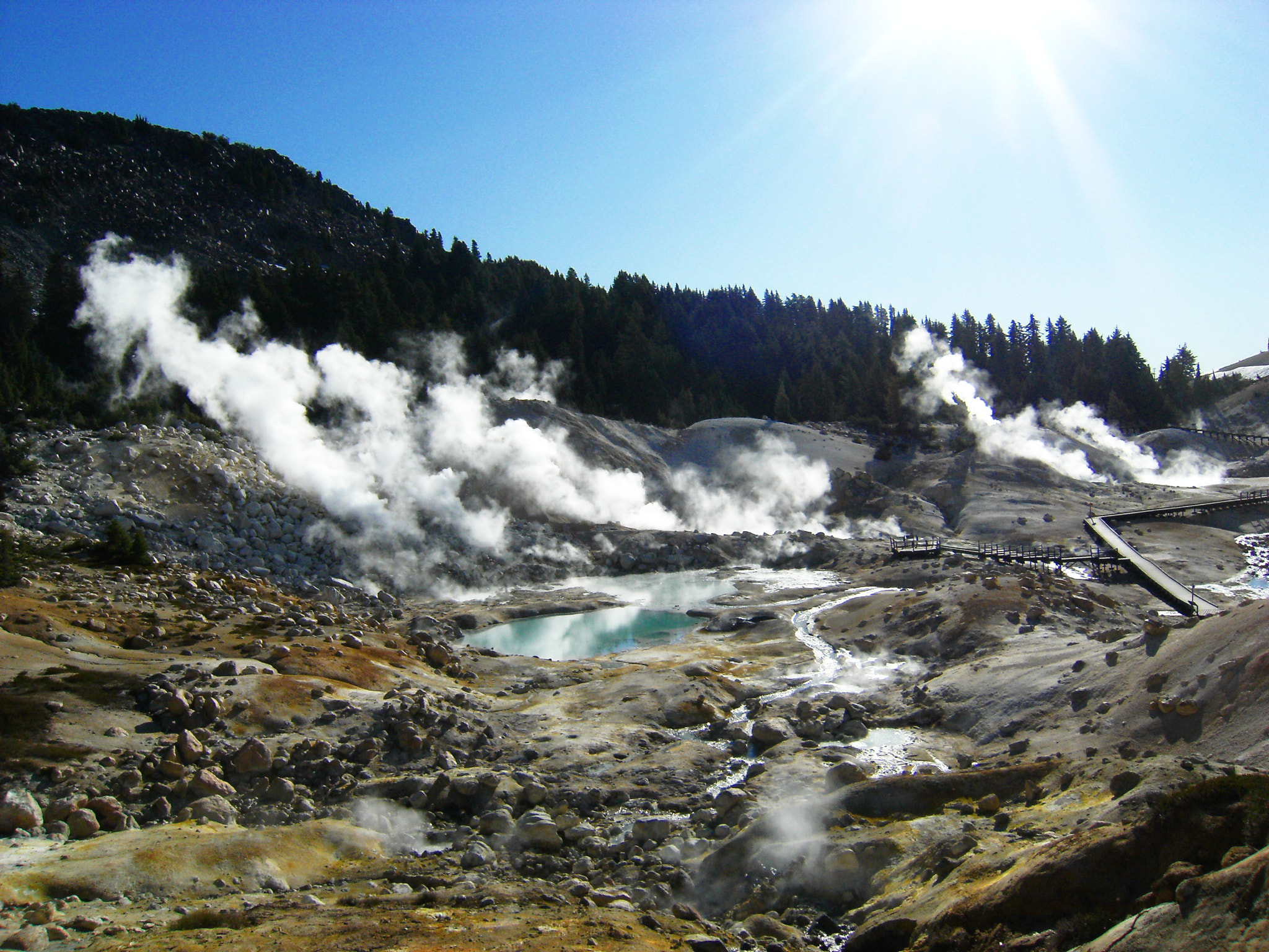 Fujifilm FinePix F480 sample photo. Lassen volcanic photography