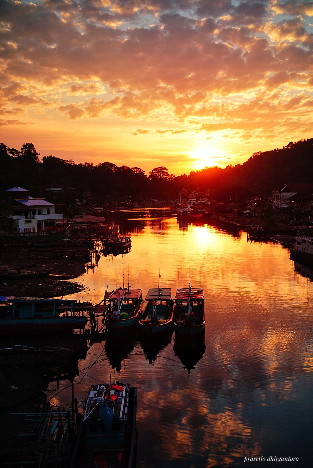 Sony a5100 sample photo. The boats photography