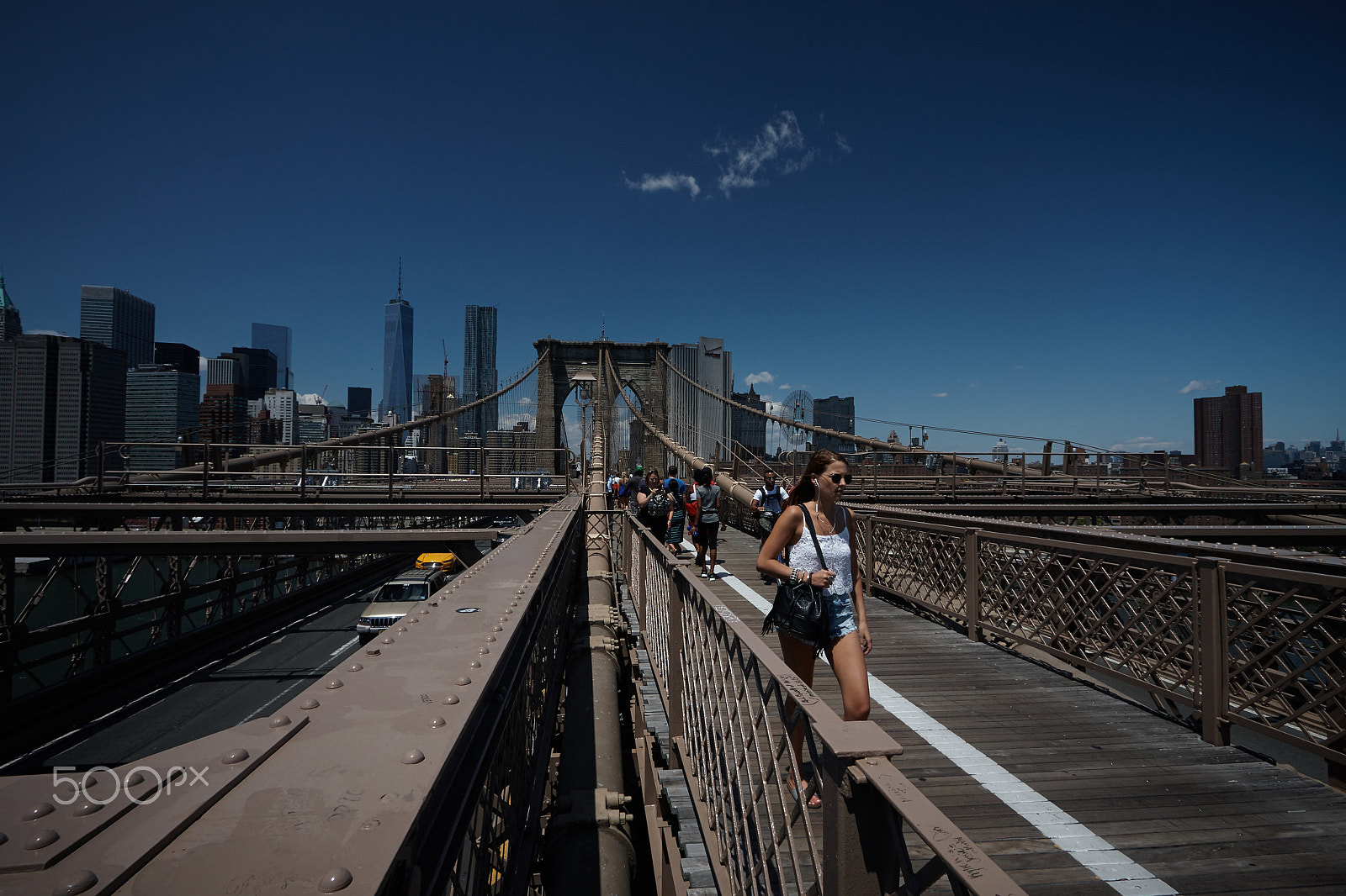 Canon EF-S 10-22mm F3.5-4.5 USM sample photo. Girl on the bridge photography