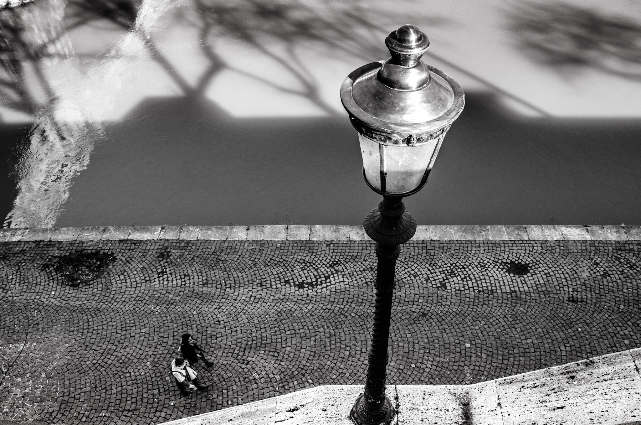 Nikon D5100 + Sigma 17-70mm F2.8-4 DC Macro OS HSM sample photo. Lungotevere photography