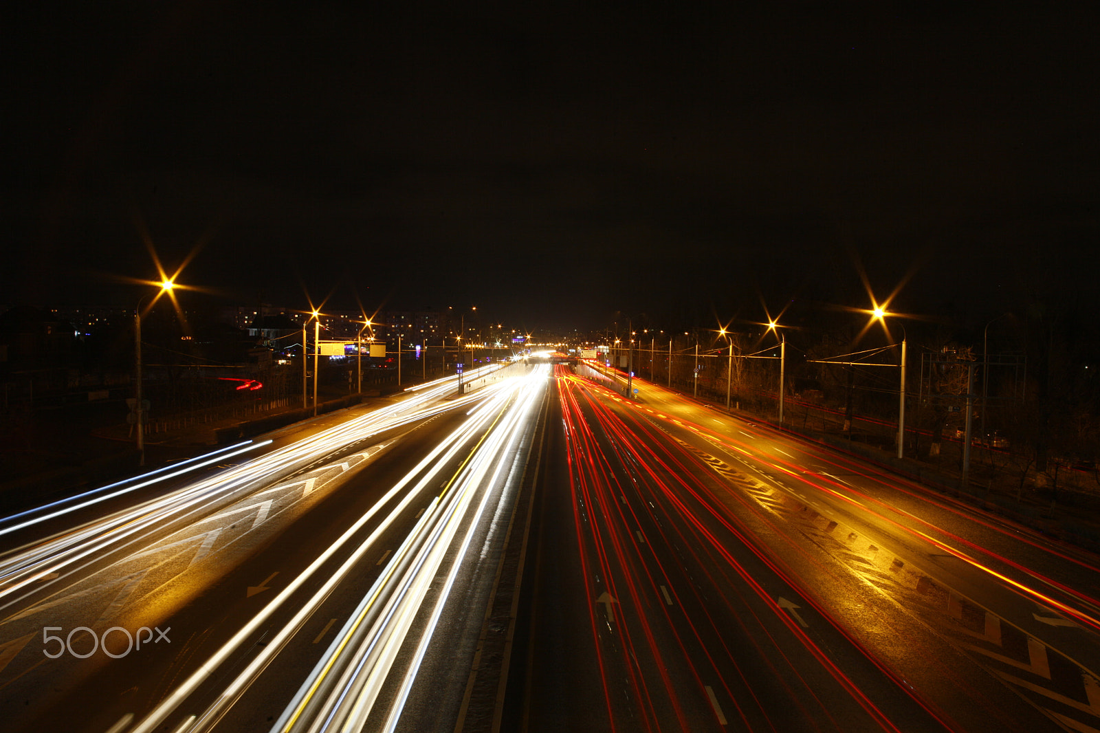 Canon EOS 5D Mark II + Canon EF 28-200mm F3.5-5.6 USM sample photo. Night city photography