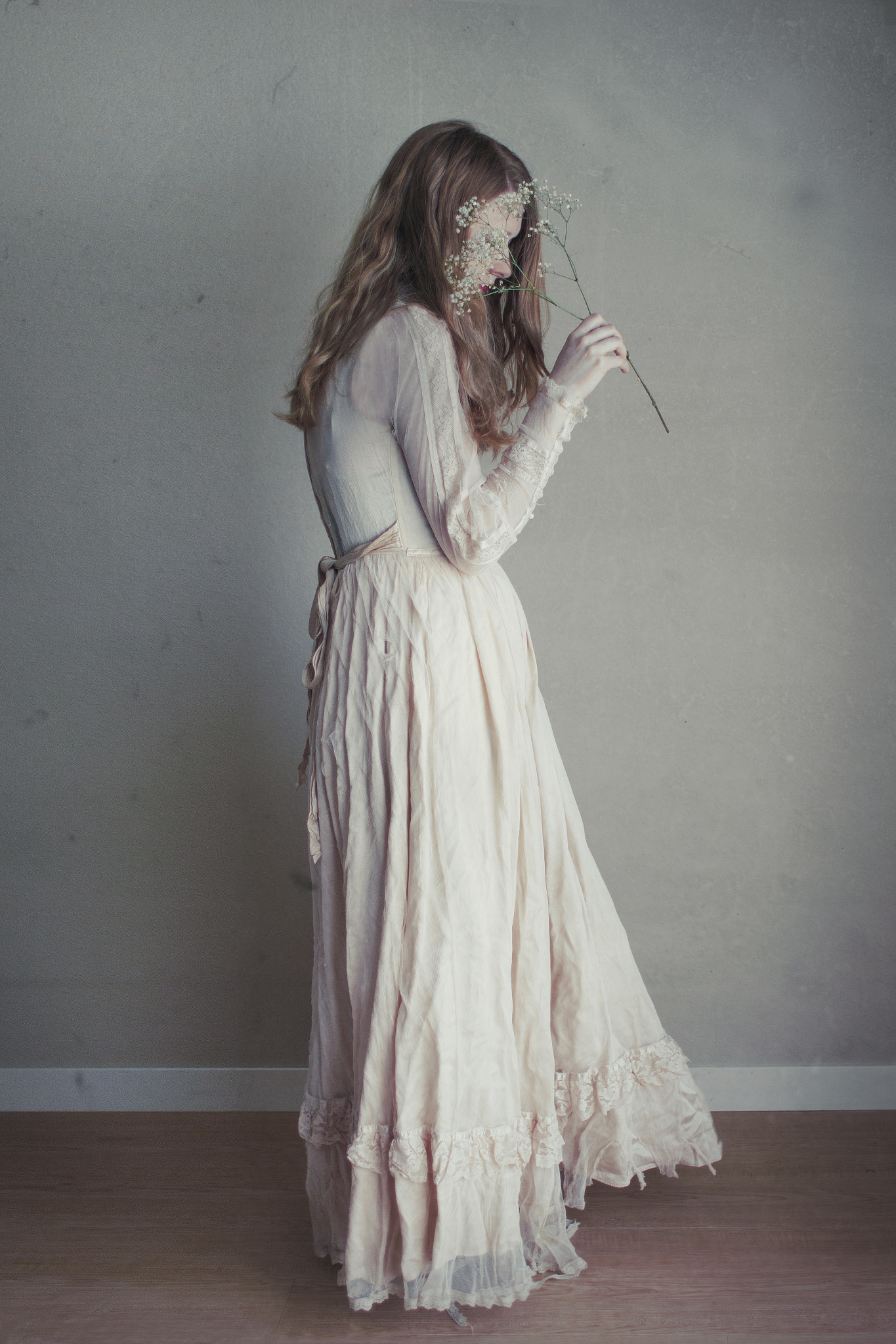 Canon EF 28mm F1.8 USM sample photo. The haunting photography