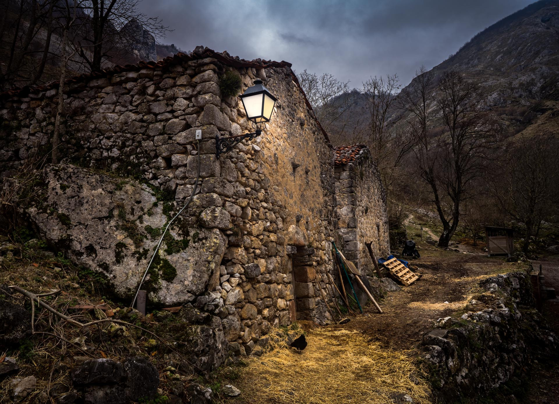 Sony a7R II + ZEISS Batis 25mm F2 sample photo. Village in asturias photography