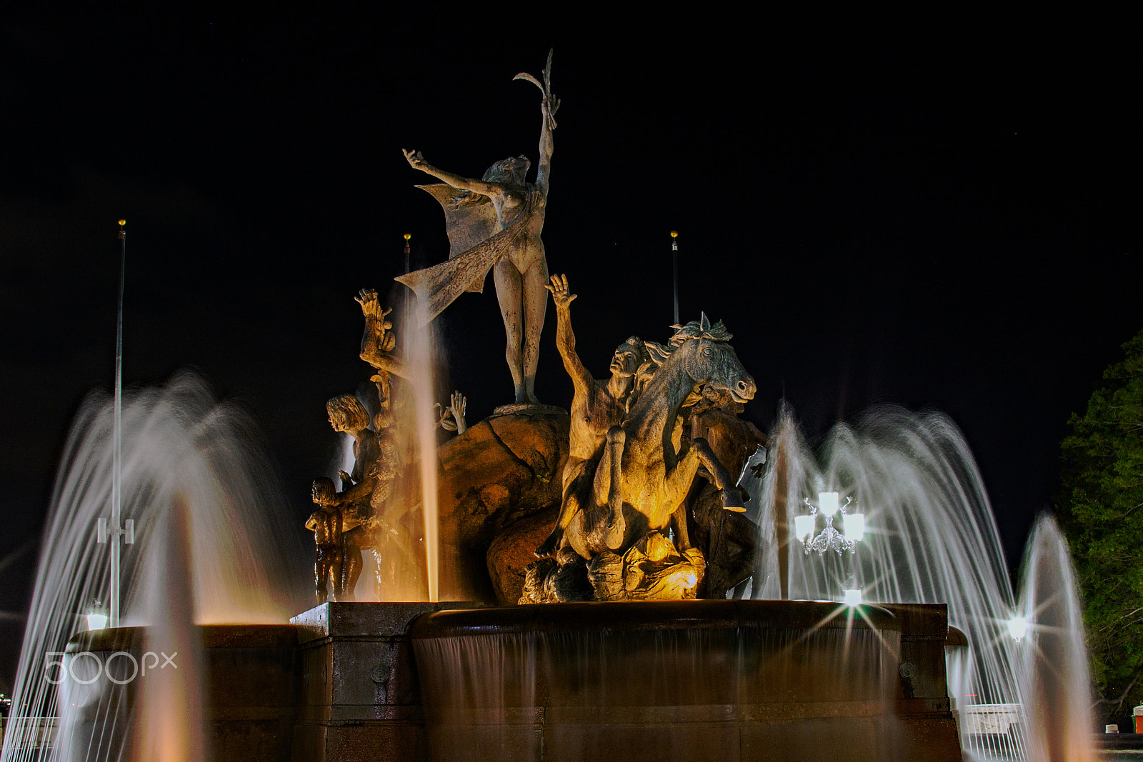 Sigma 30mm F1.4 EX DC HSM sample photo. Fuente nocturna 6 photography