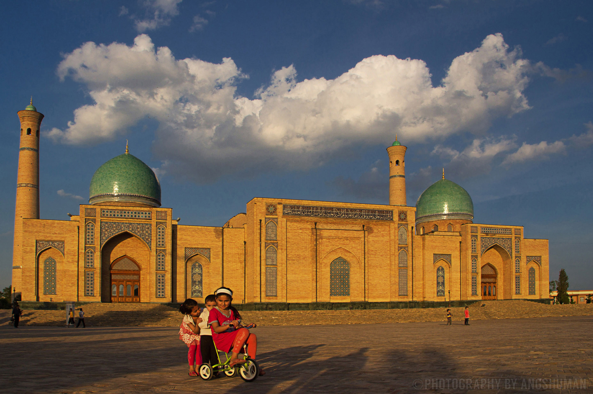 Canon EOS 60D sample photo. Golden evening in khast imam square photography