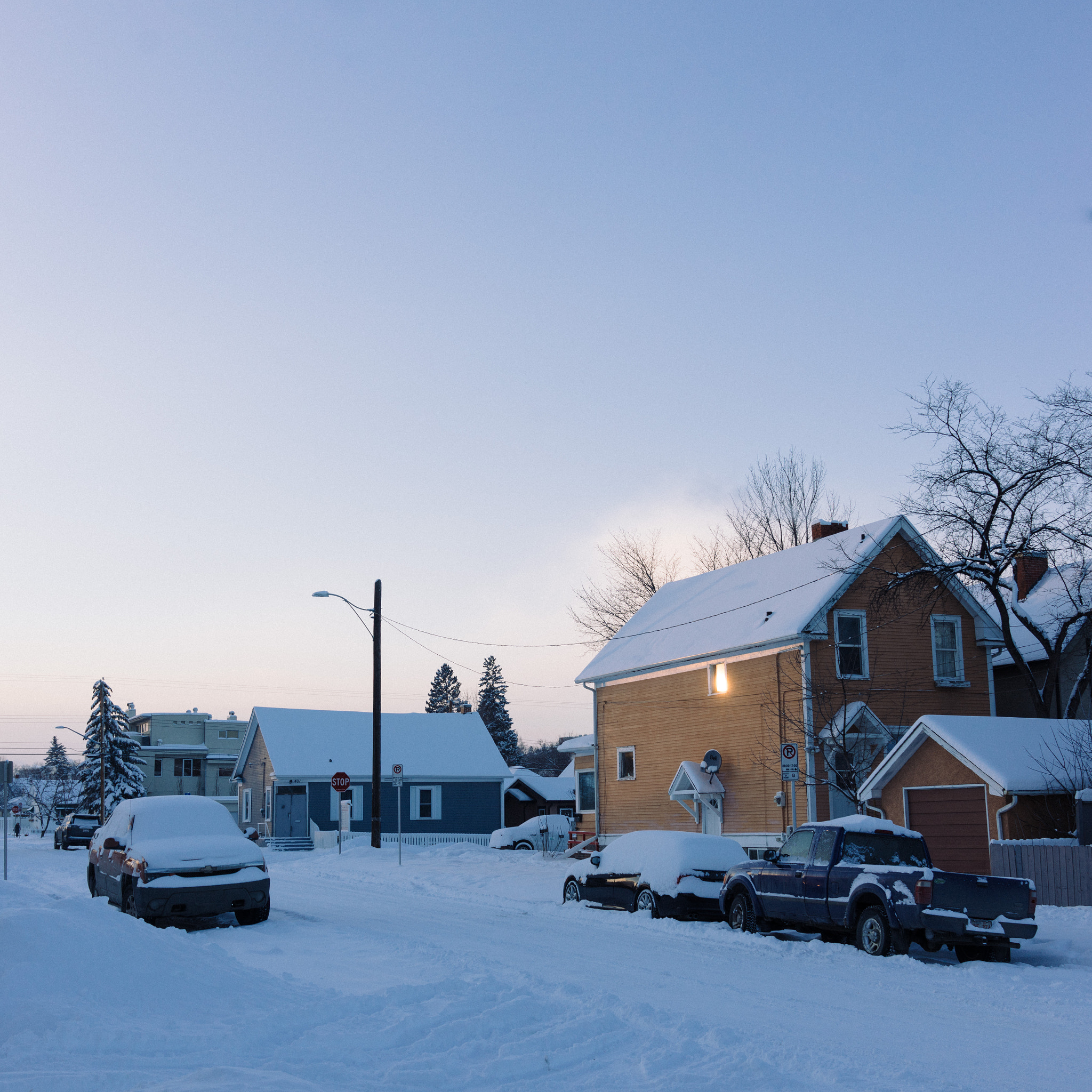 35mm F2.0 sample photo. Bridgeland in winter photography