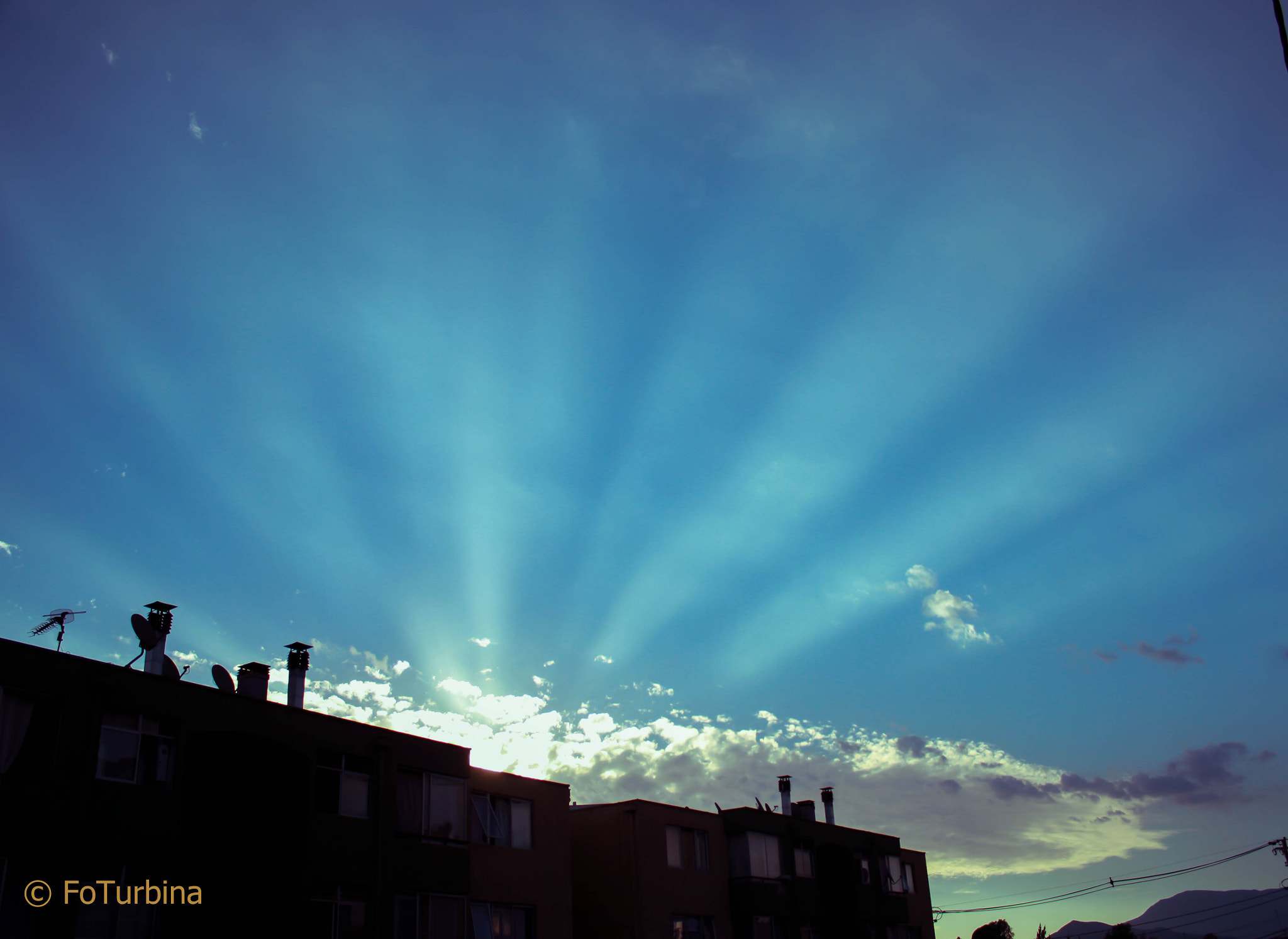 Canon EF-S 18-55mm F3.5-5.6 III sample photo. Atardecer photography