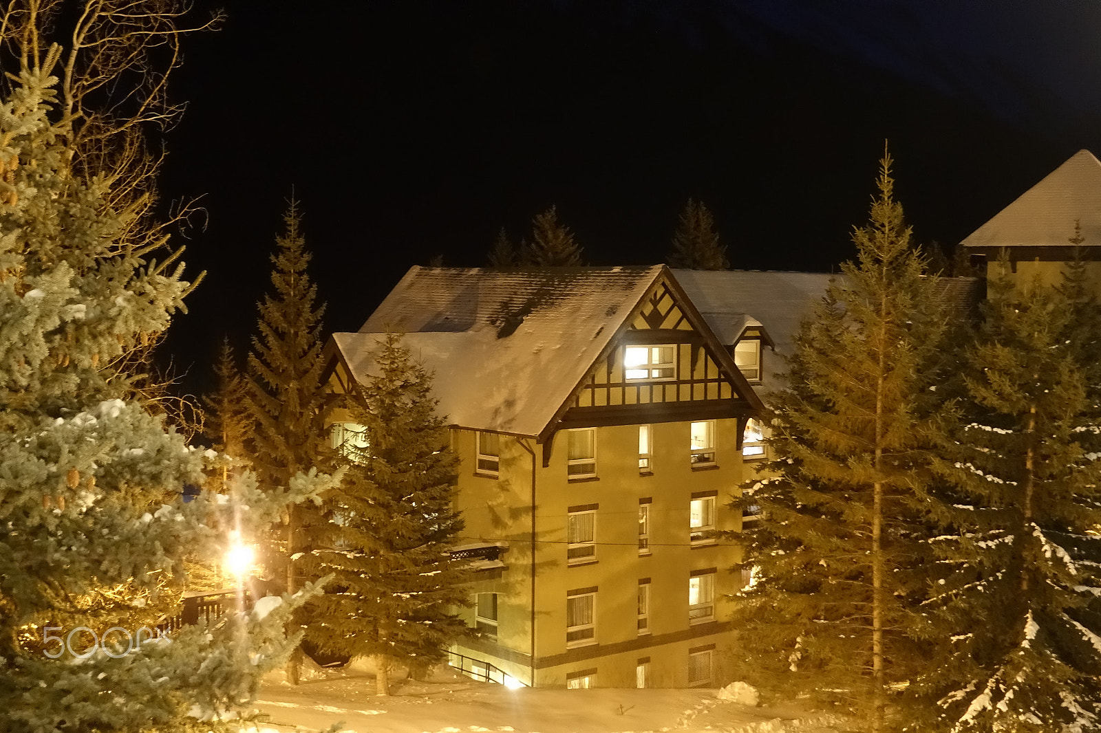 Minolta AF 28-85mm F3.5-4.5 New sample photo. Banff springs in the canaidian rockies photography