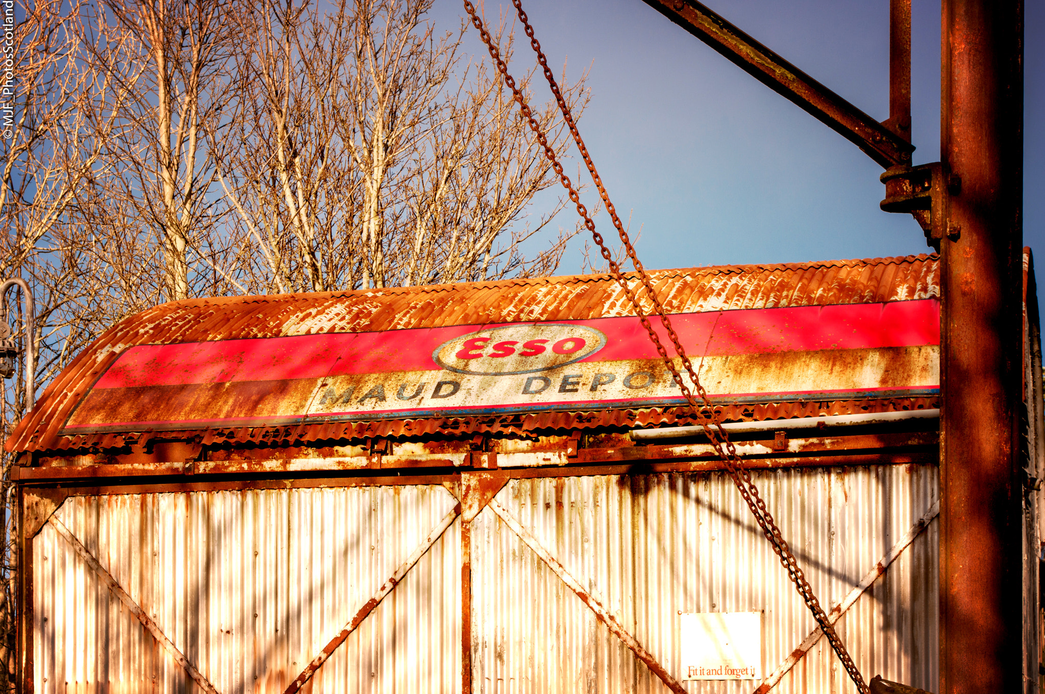 Samsung GX-20 sample photo. Rural abandonment photography