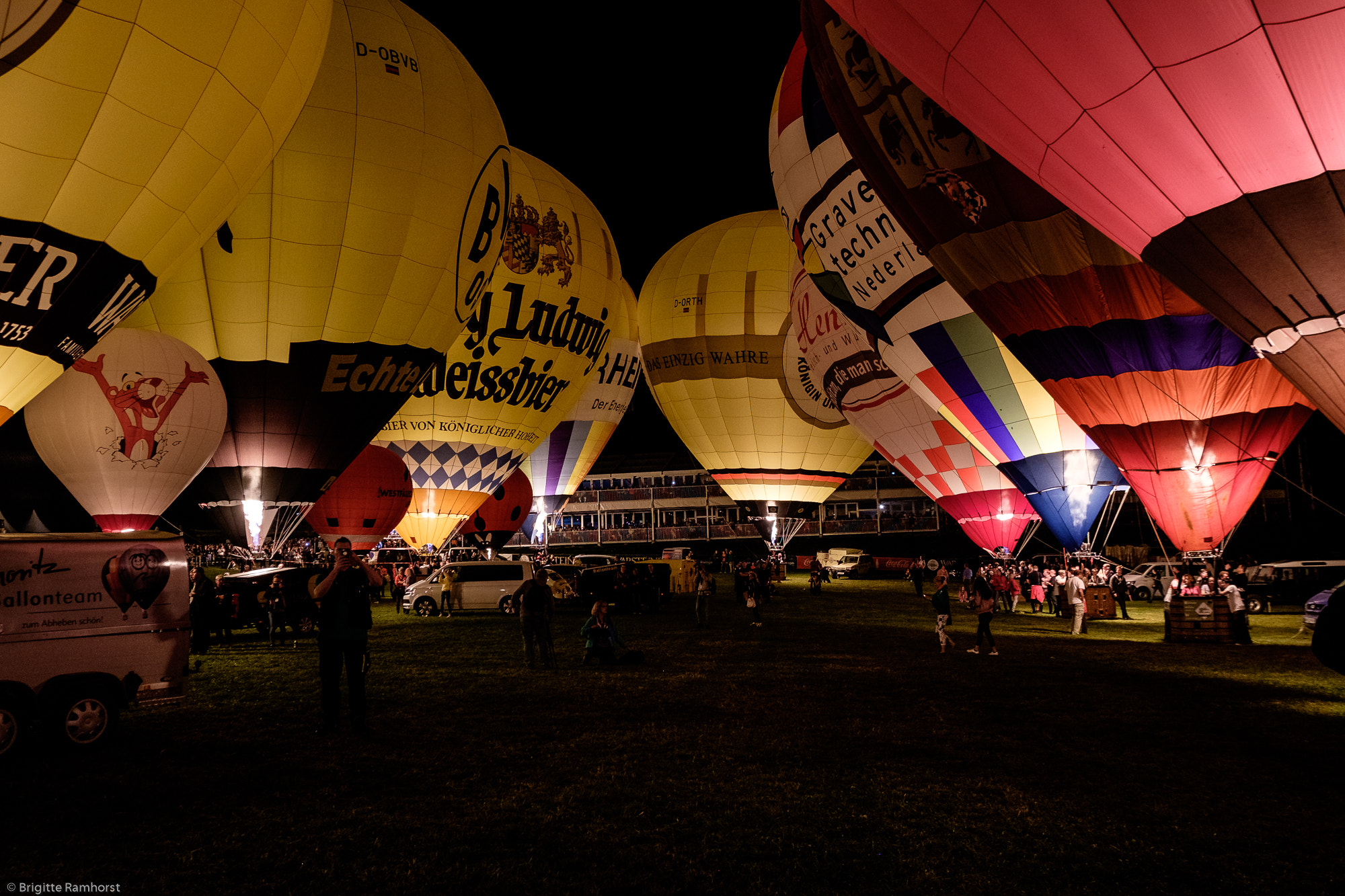 Fujifilm X-E2 + Fujifilm XF 10-24mm F4 R OIS sample photo. Montgolfiade warstein photography