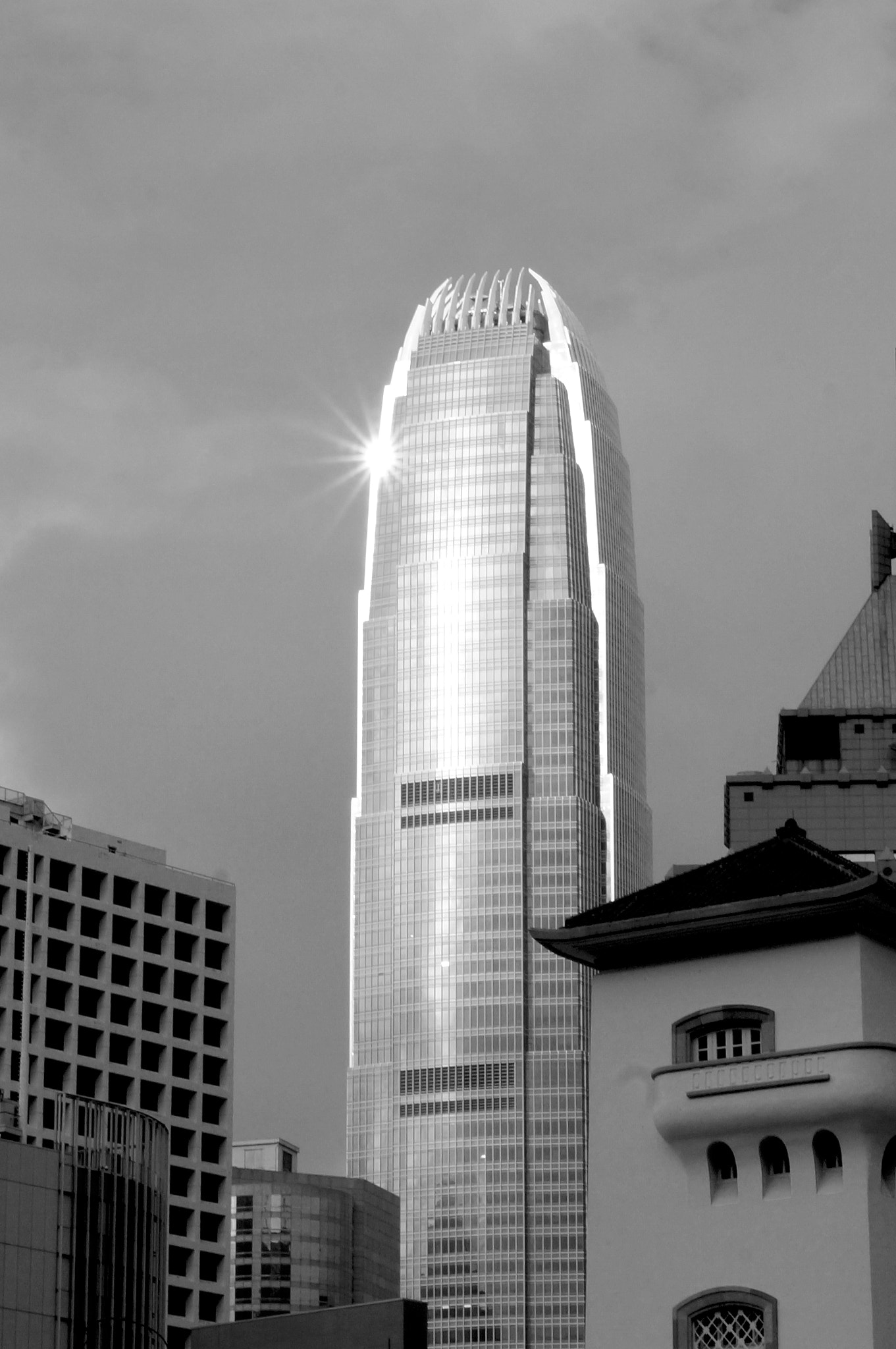 Sony Alpha NEX-5T sample photo. Hong kong tower photography