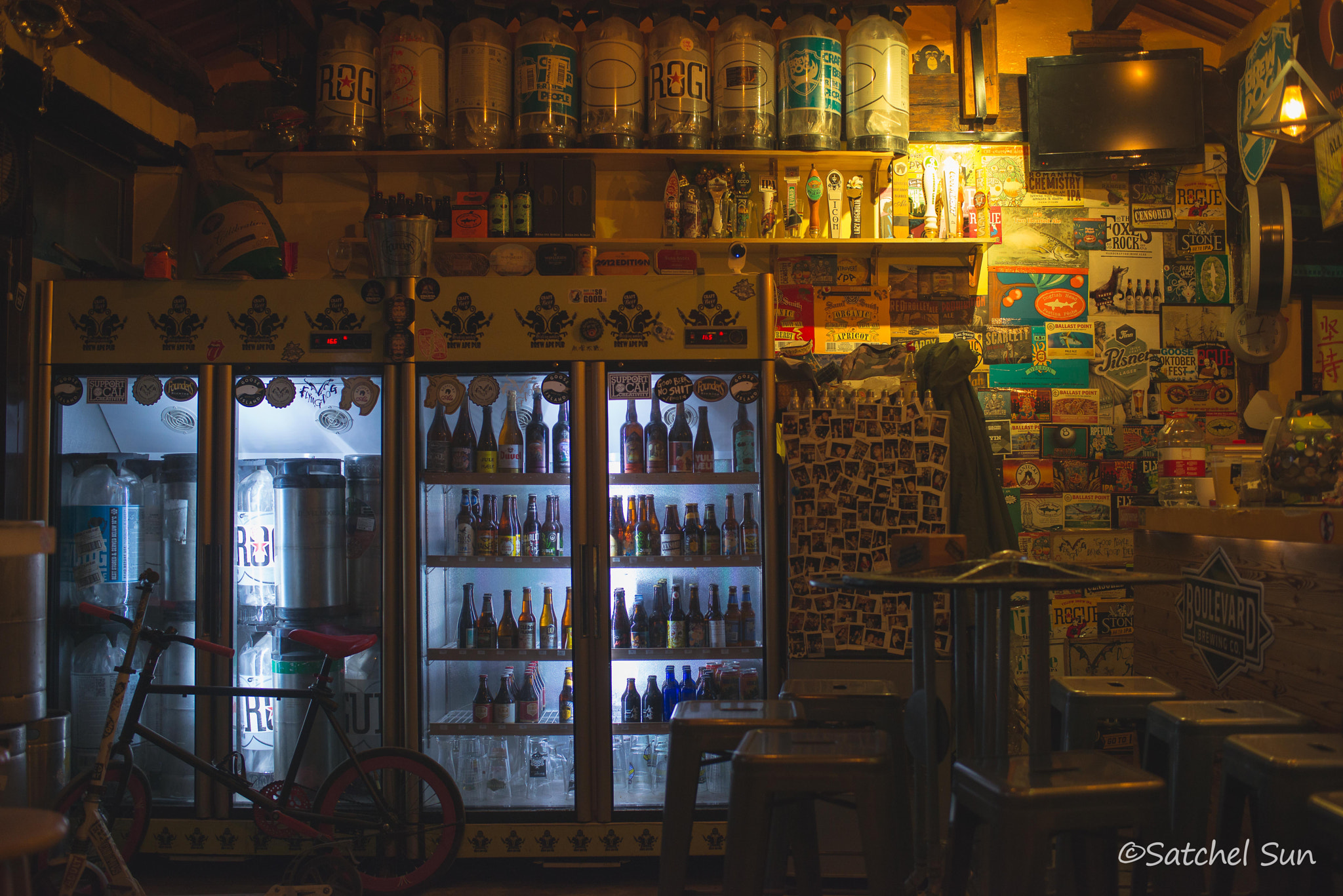 Nikon AF-S Nikkor 35mm F1.8G ED sample photo. Bar photography