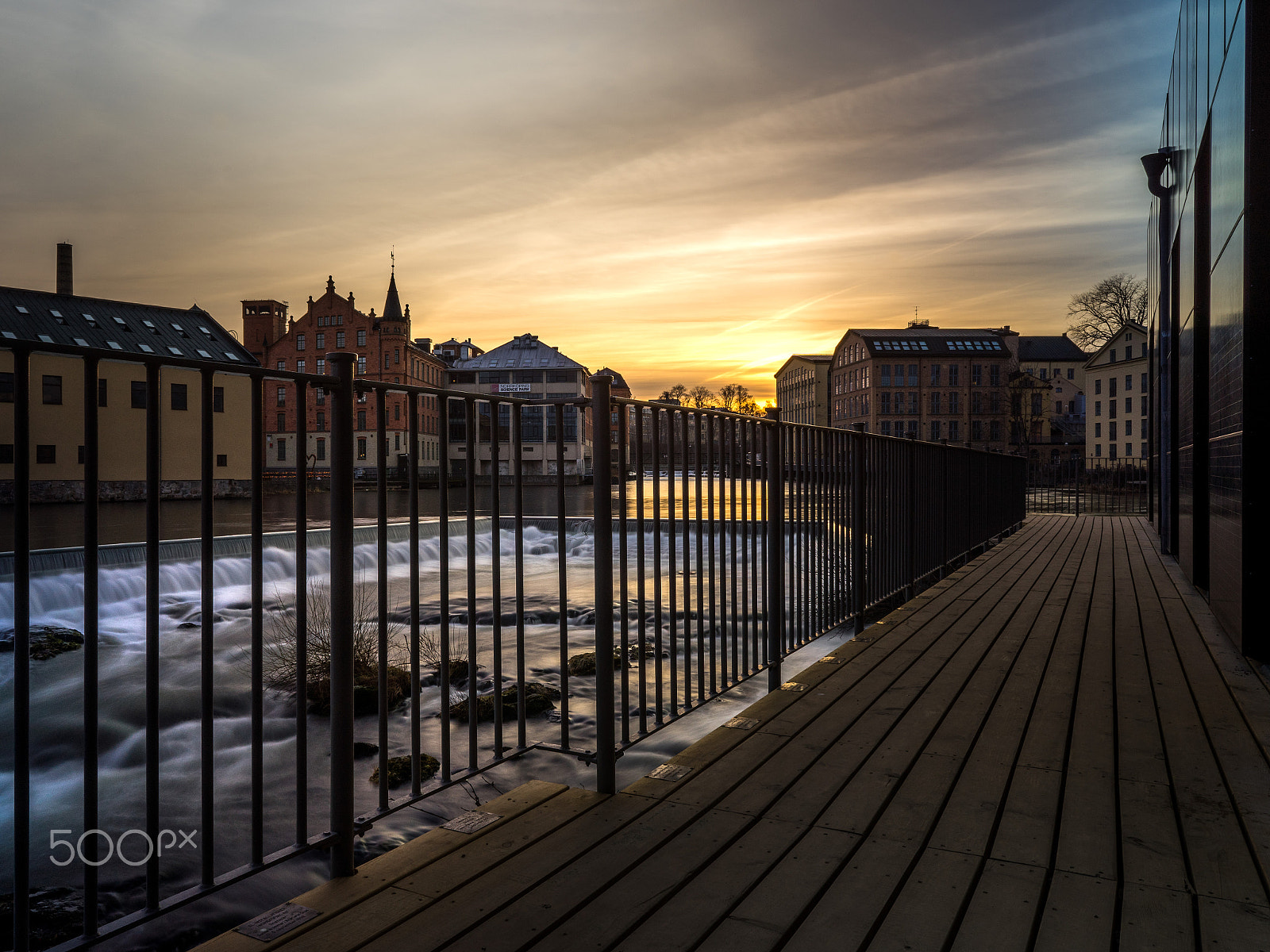 Sony a7 II + ZEISS Batis 25mm F2 sample photo. Sunset over norrköping photography