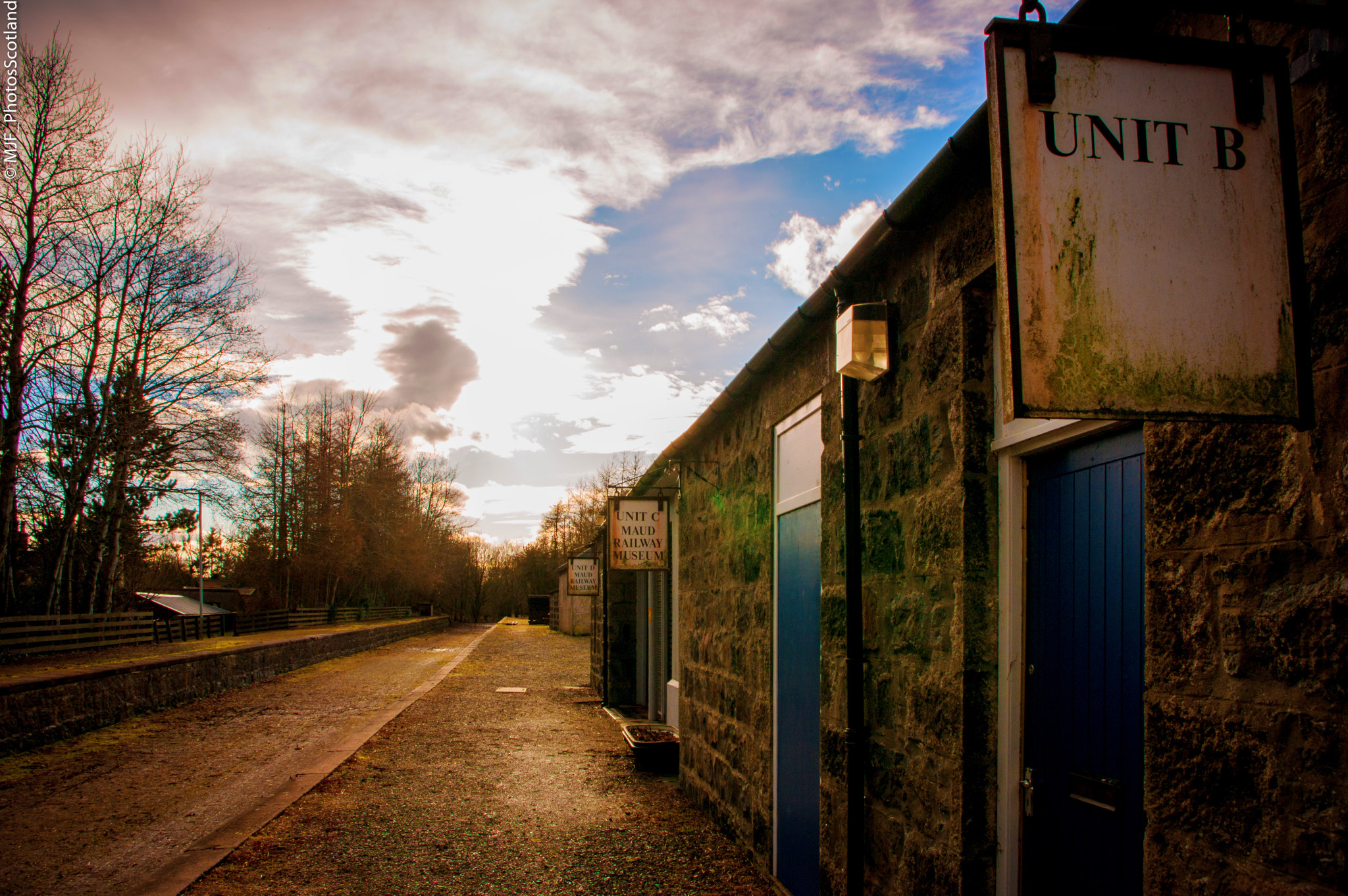 Samsung NX 60mm F2.8 Macro ED OIS SSA sample photo. Old maud station photography