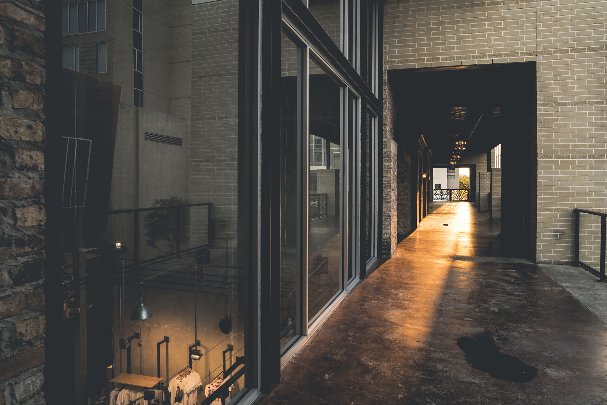 E 21mm F2.8 sample photo. Deffeo photography