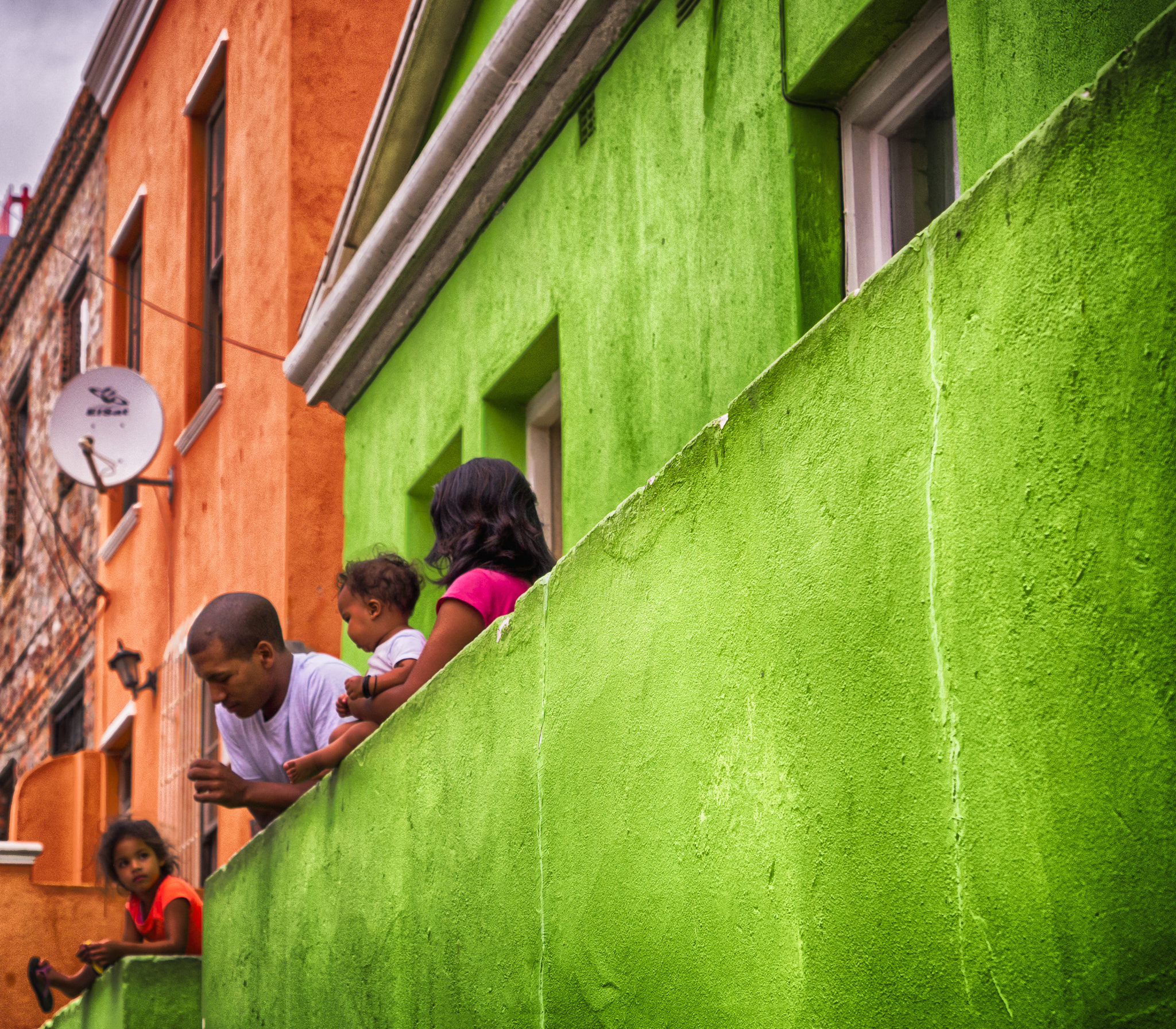 Olympus OM-D E-M10 + Olympus M.Zuiko Digital ED 12-40mm F2.8 Pro sample photo. Raw life contrasts of bo-kaap photography