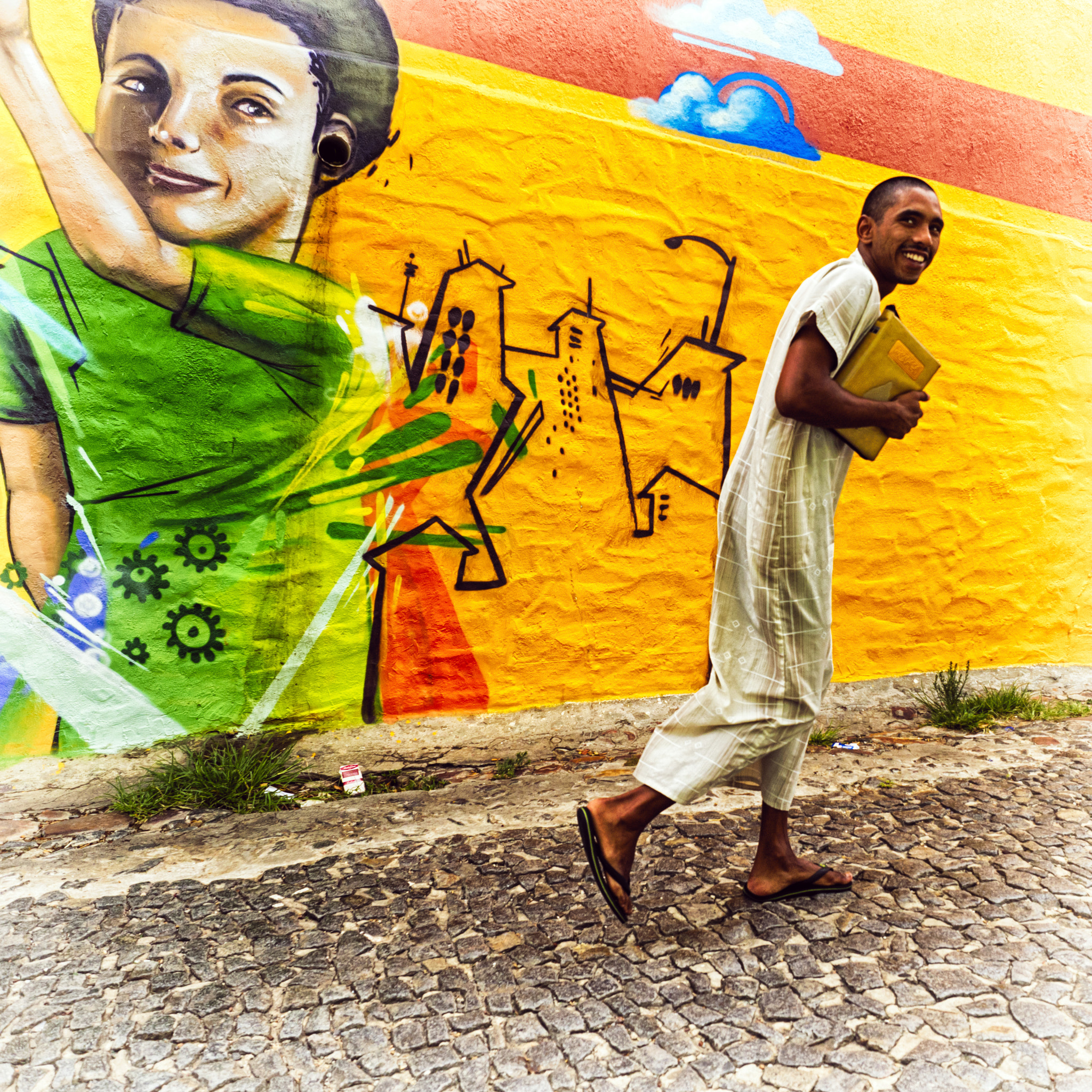 Olympus OM-D E-M10 + Olympus M.Zuiko Digital ED 12-40mm F2.8 Pro sample photo. Raw life contrasts of bo-kaap photography