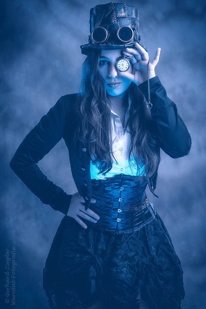 Nikon AF-S Nikkor 24-70mm F2.8G ED sample photo. Steampunk photography