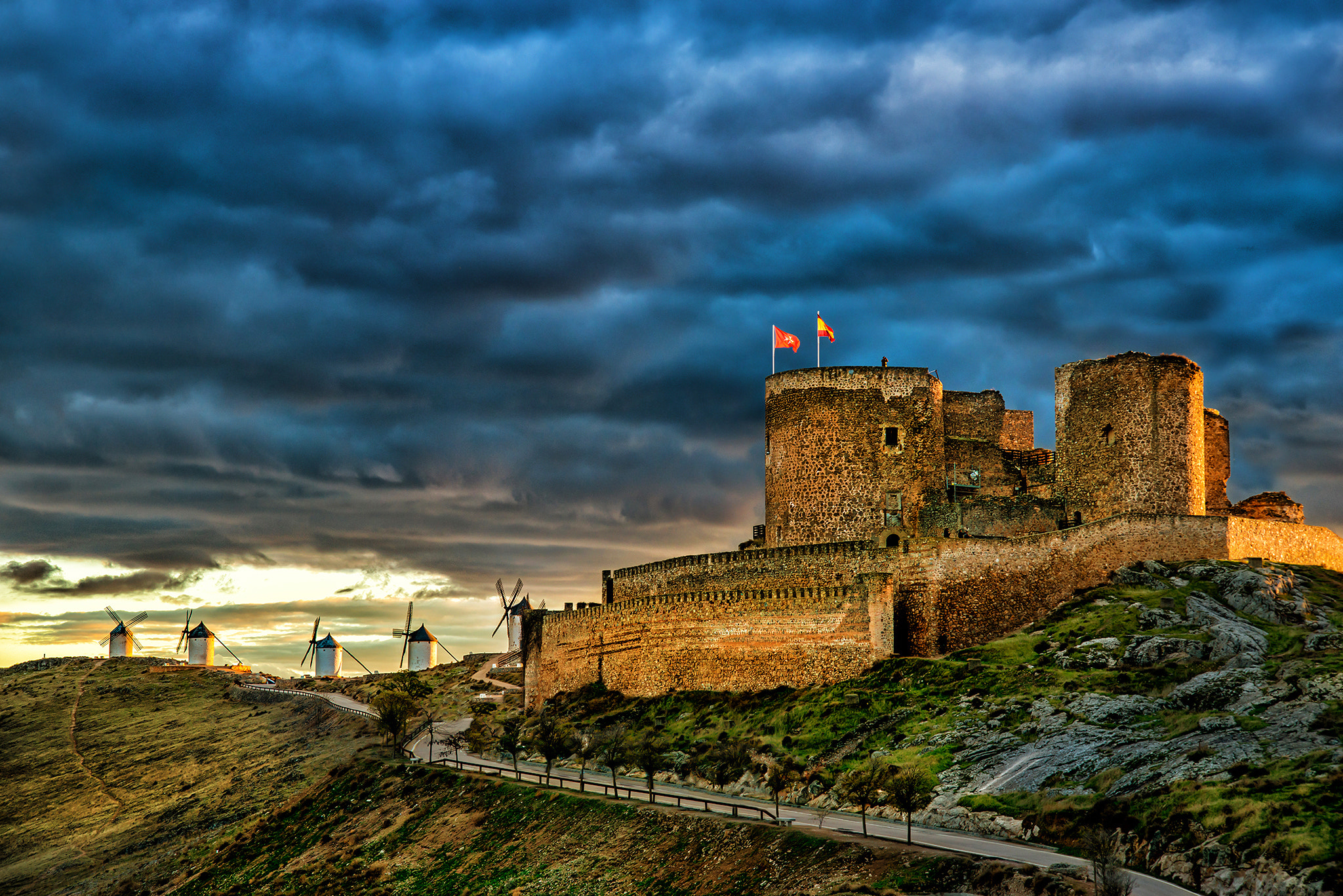Nikon AF Nikkor 24-85mm F2.8-4D IF sample photo. Castillos de la mancha photography