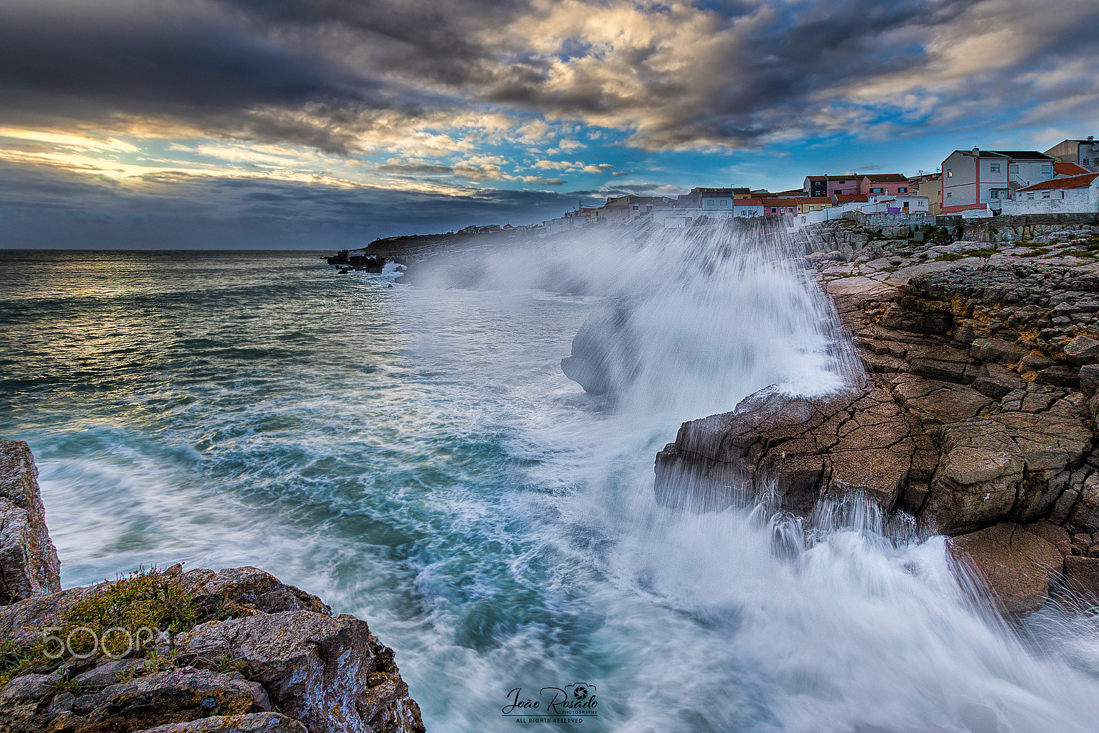 Sigma 10-20mm F3.5 EX DC HSM sample photo. The sea breaks out in my backyard photography