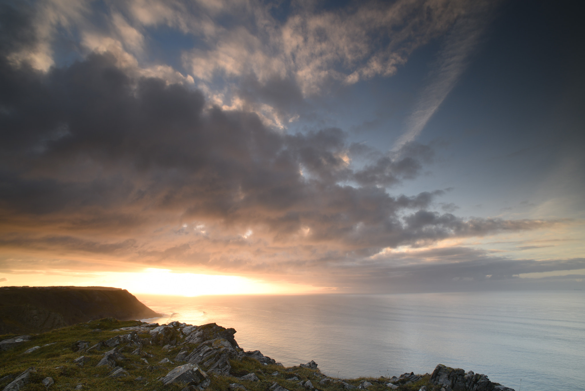 AF Nikkor 20mm f/2.8 sample photo. Pebble beach dawn, southgate, south wales photography