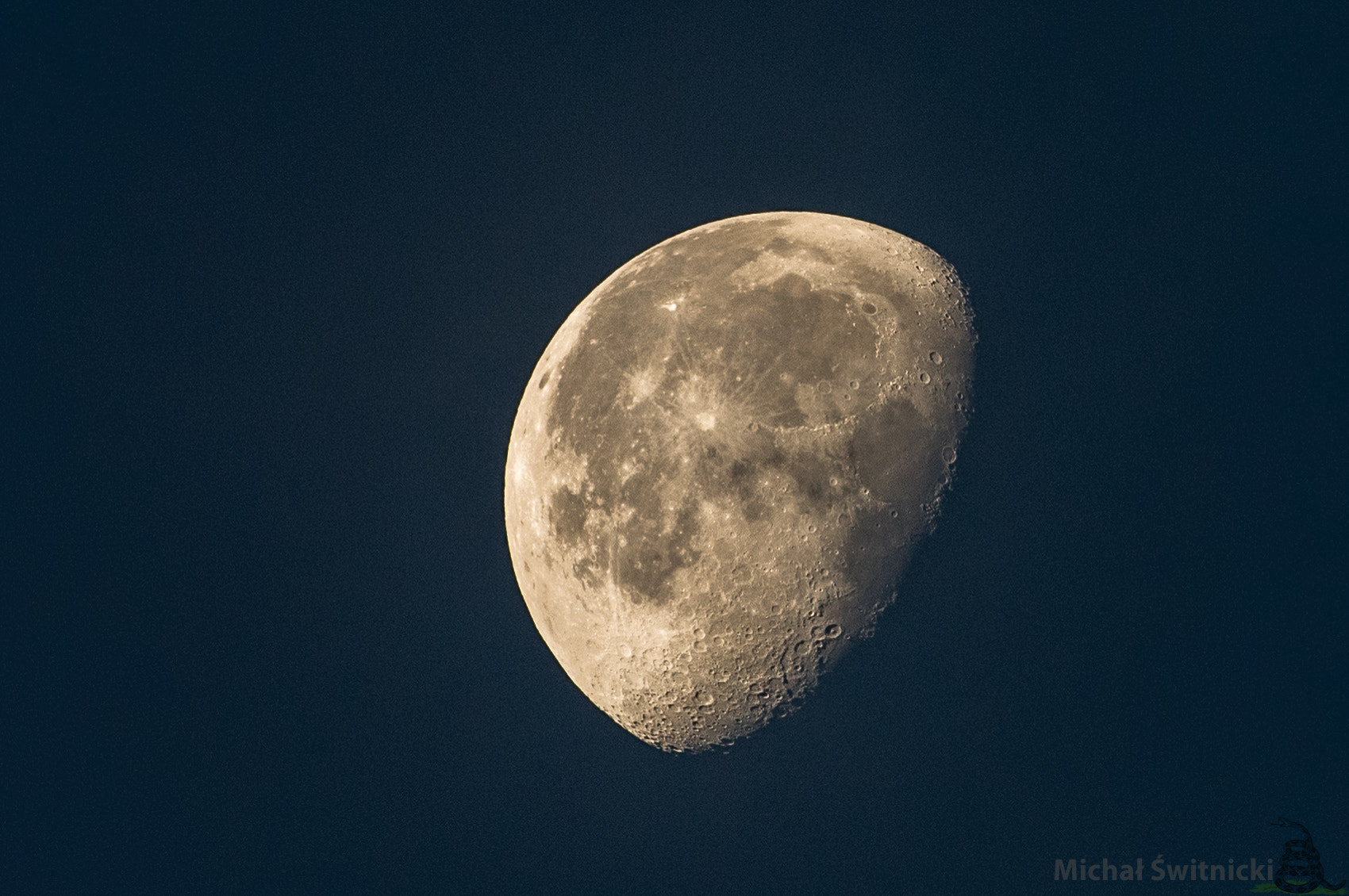 Pentax smc DA* 300mm F4.0 ED (IF) SDM sample photo. Simply moon photography