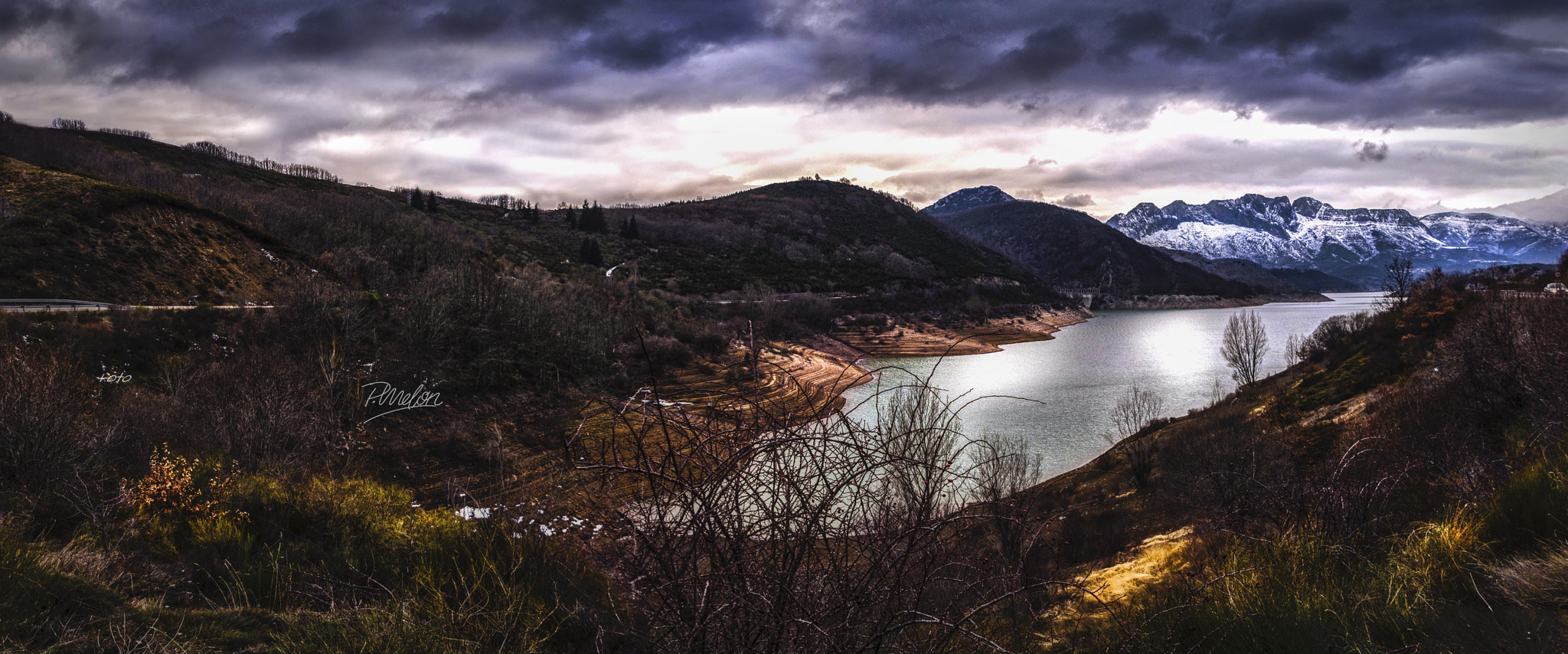 Sony SLT-A68 sample photo. Embalse del porma 3 images pano photography