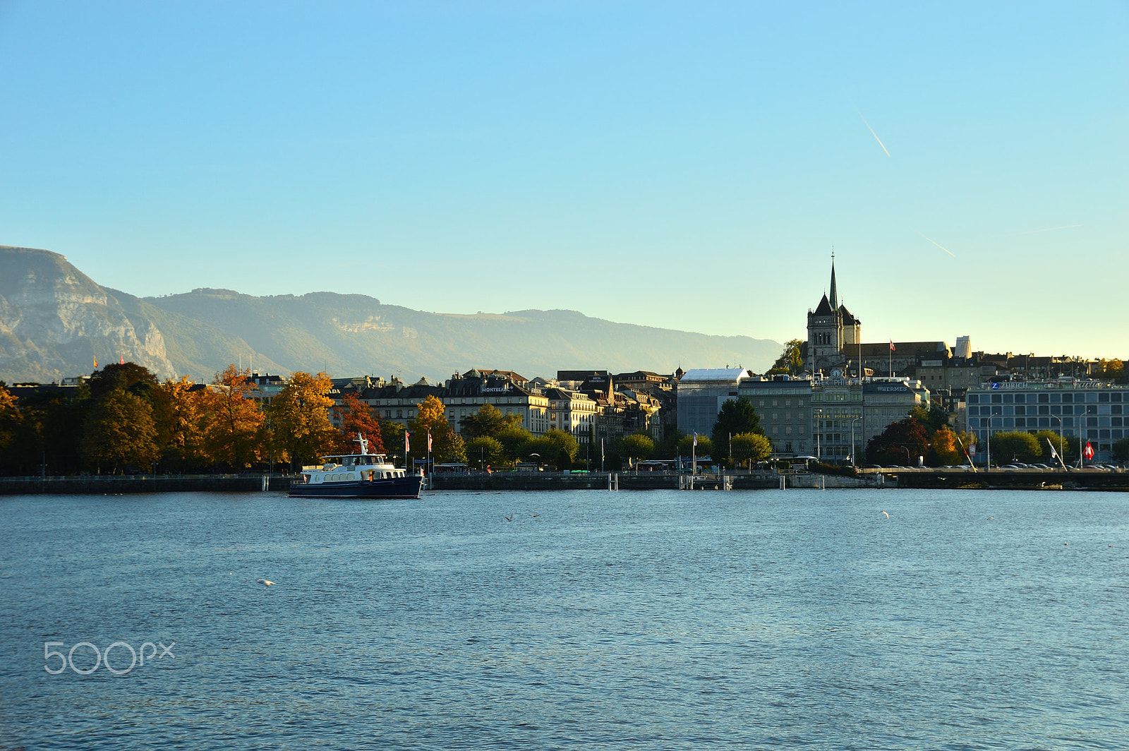 Sigma 18-200mm F3.5-6.3 II DC OS HSM sample photo. Genève photography