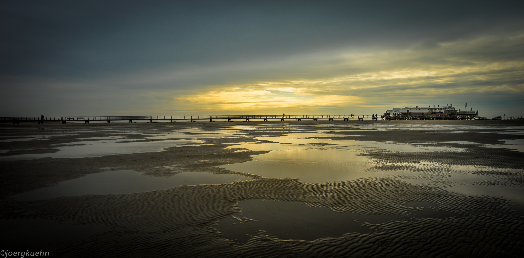 Tamron 18-270mm F3.5-6.3 Di II PZD sample photo. Spo pier photography