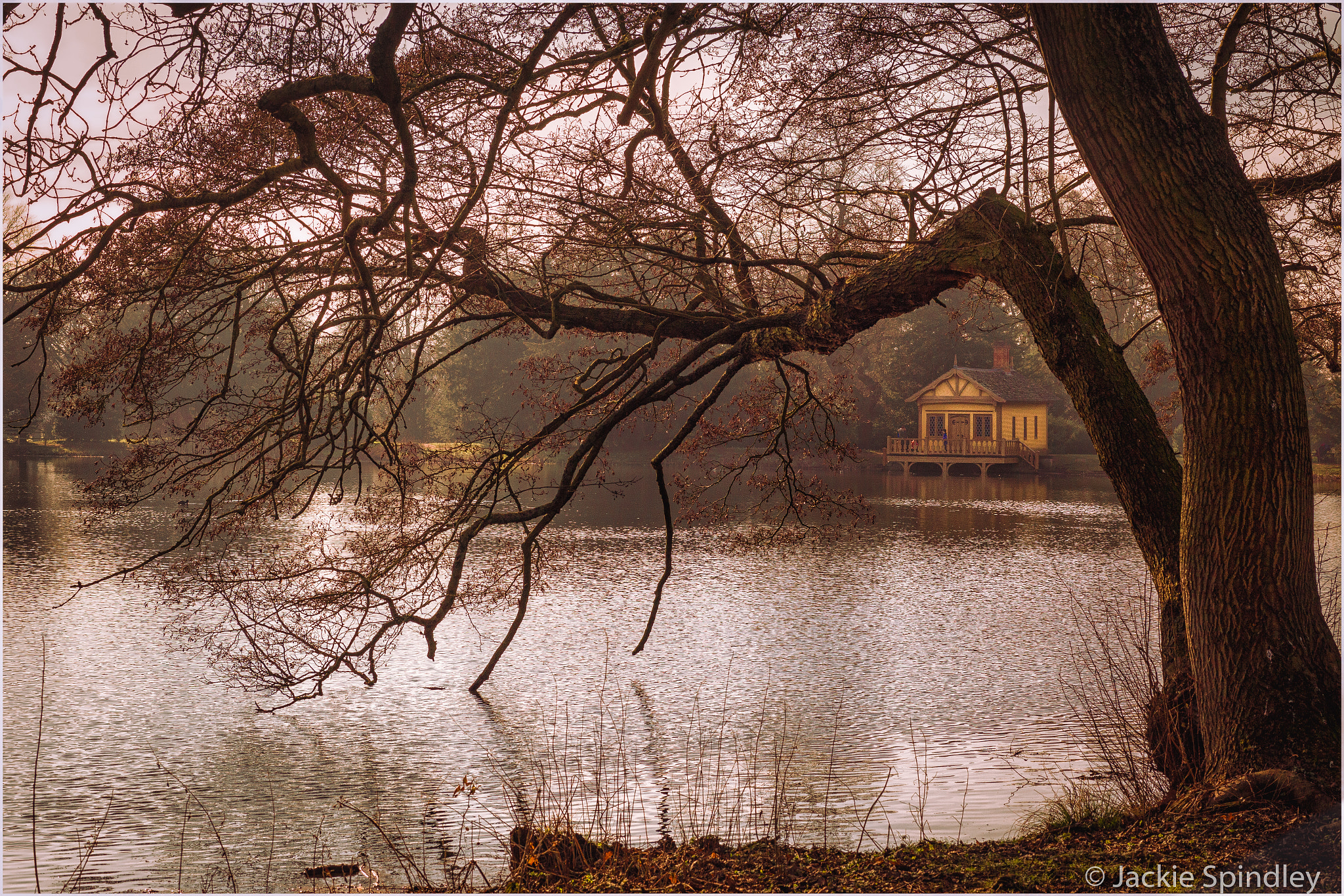 Canon EOS 6D + Sigma 70mm F2.8 EX DG Macro sample photo. Belton boat house photography