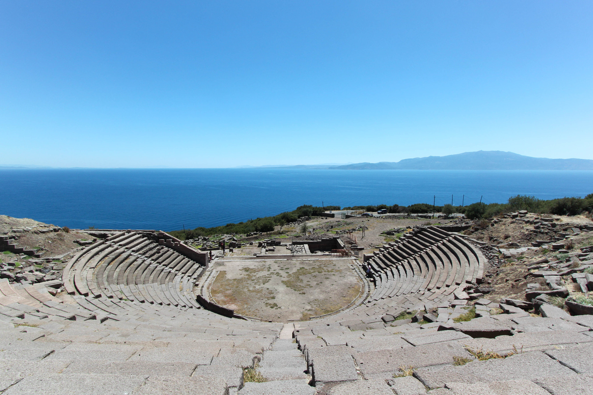 Canon EOS 500D (EOS Rebel T1i / EOS Kiss X3) sample photo. The ancient theatre of assos photography