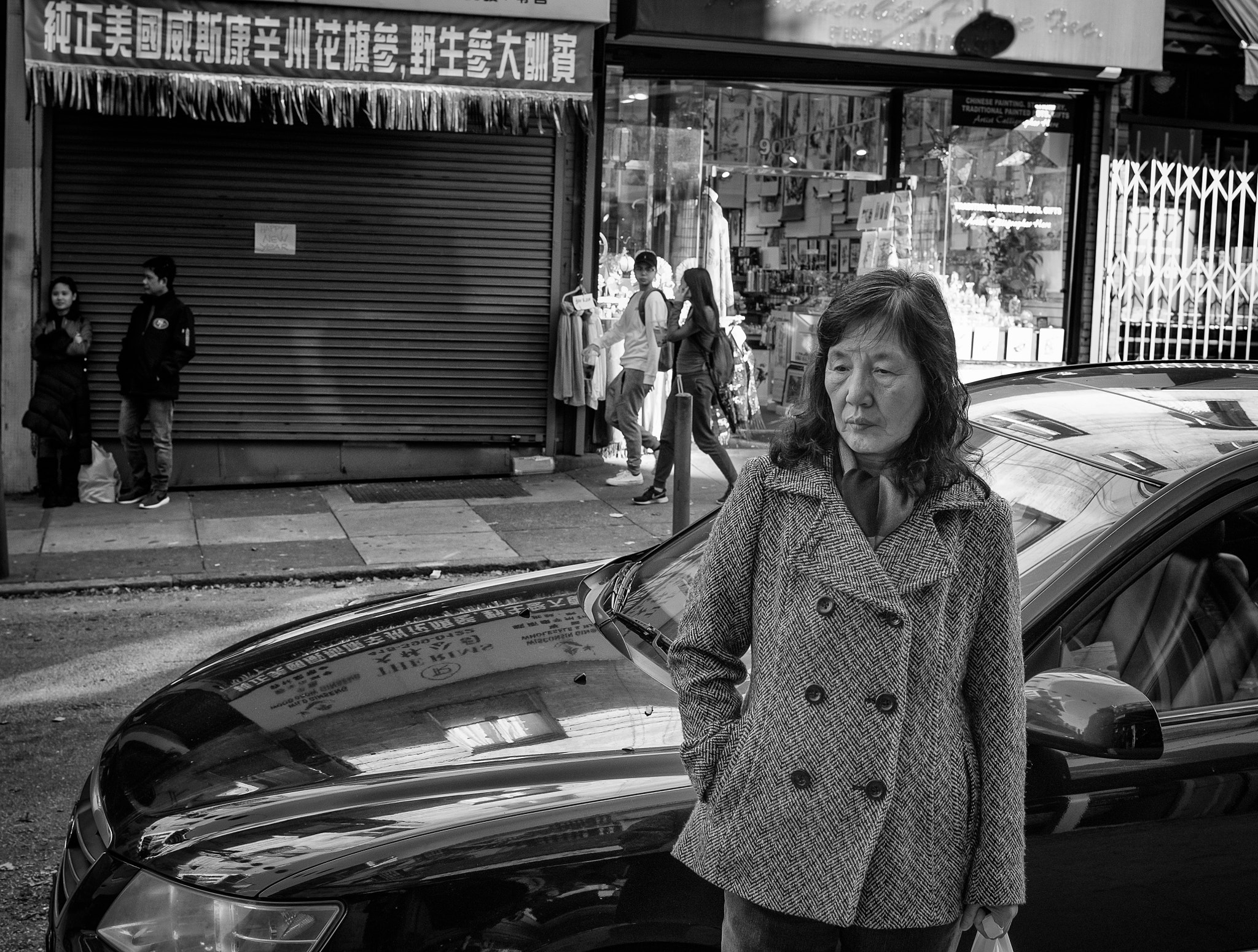 Nikon AF-S Nikkor 35mm F1.4G sample photo. Deep in thought, chinese new year photography