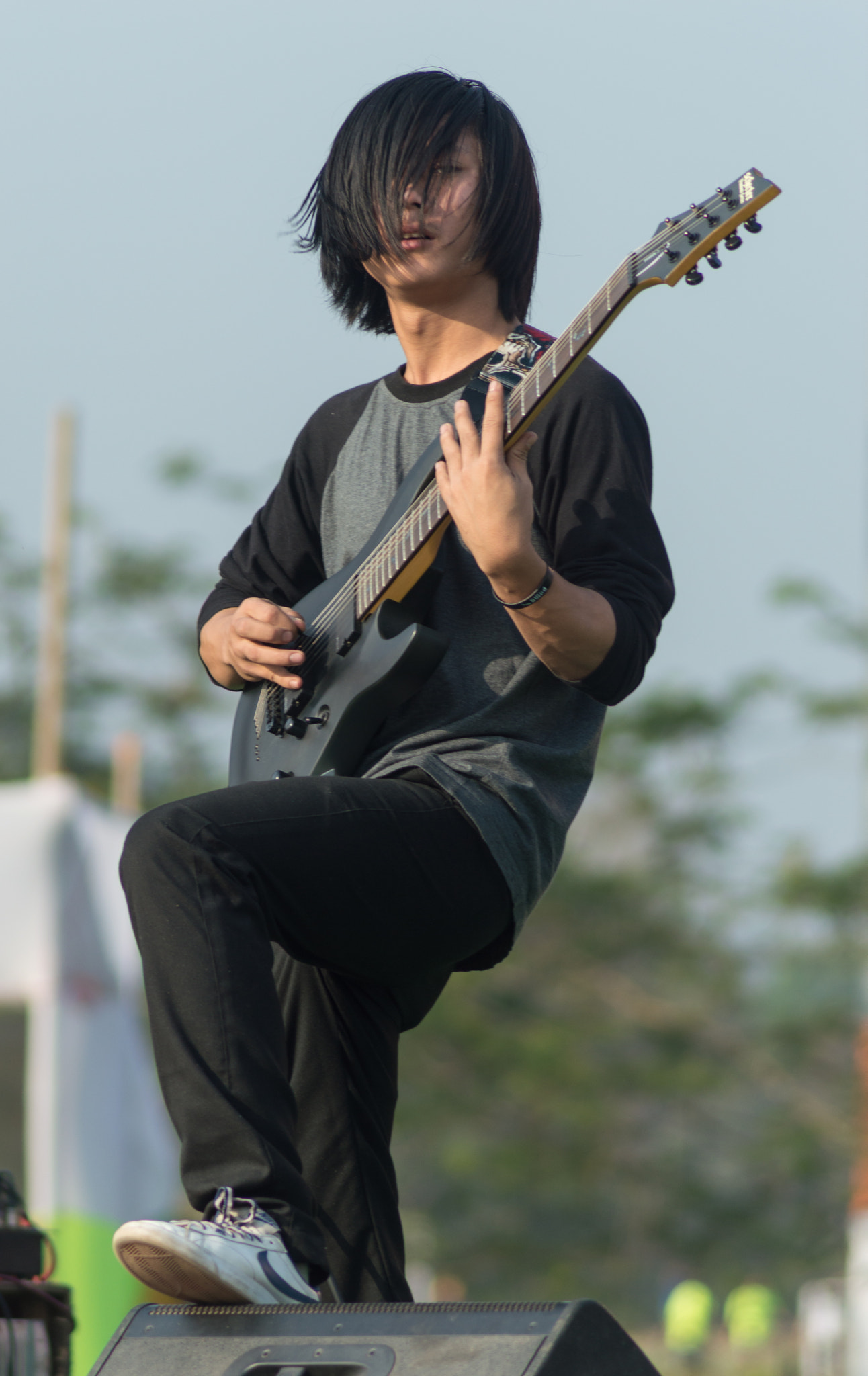 Nikon D3200 sample photo. Rockingg the crowd photography