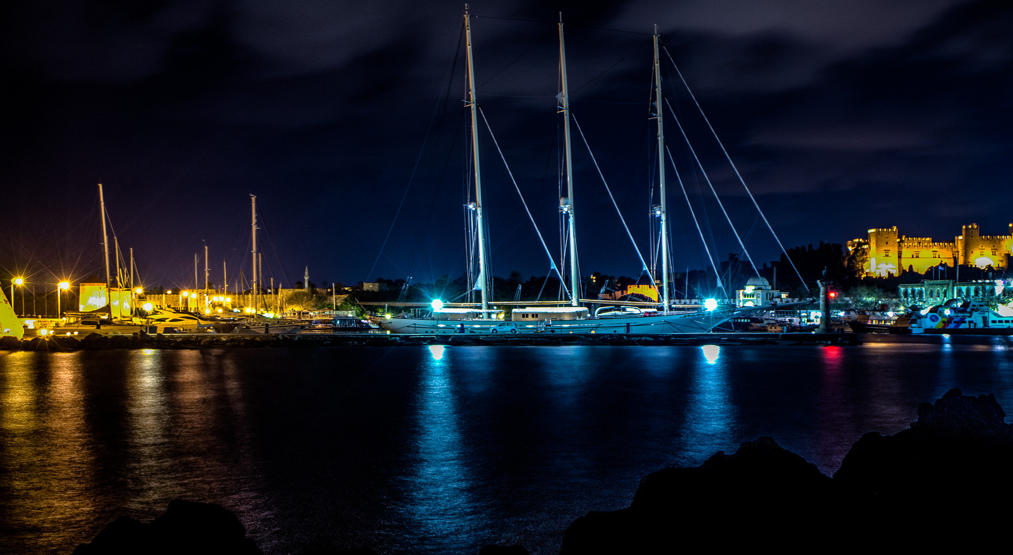Canon EF 28-80mm f/3.5-5.6 sample photo. Rhodes island port photography