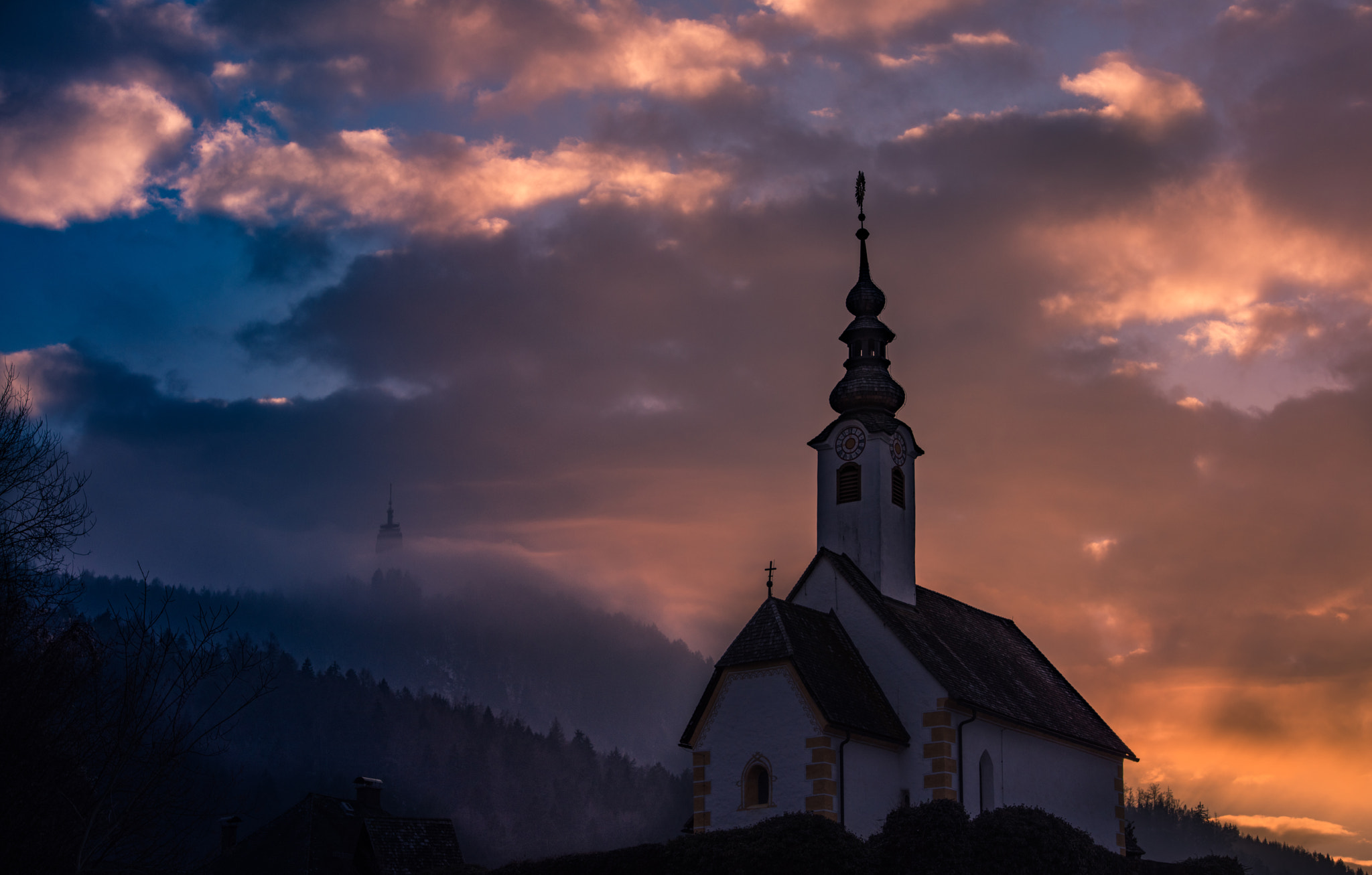 Sigma 70-200mm F2.8 EX DG OS HSM sample photo. Chapel photography