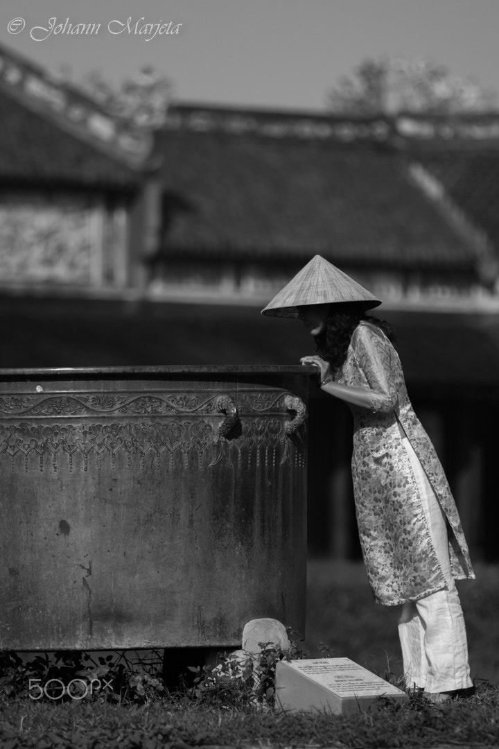 Tamron SP 70-200mm F2.8 Di VC USD sample photo. "reflections in the cauldron" emperors citadel hue photography