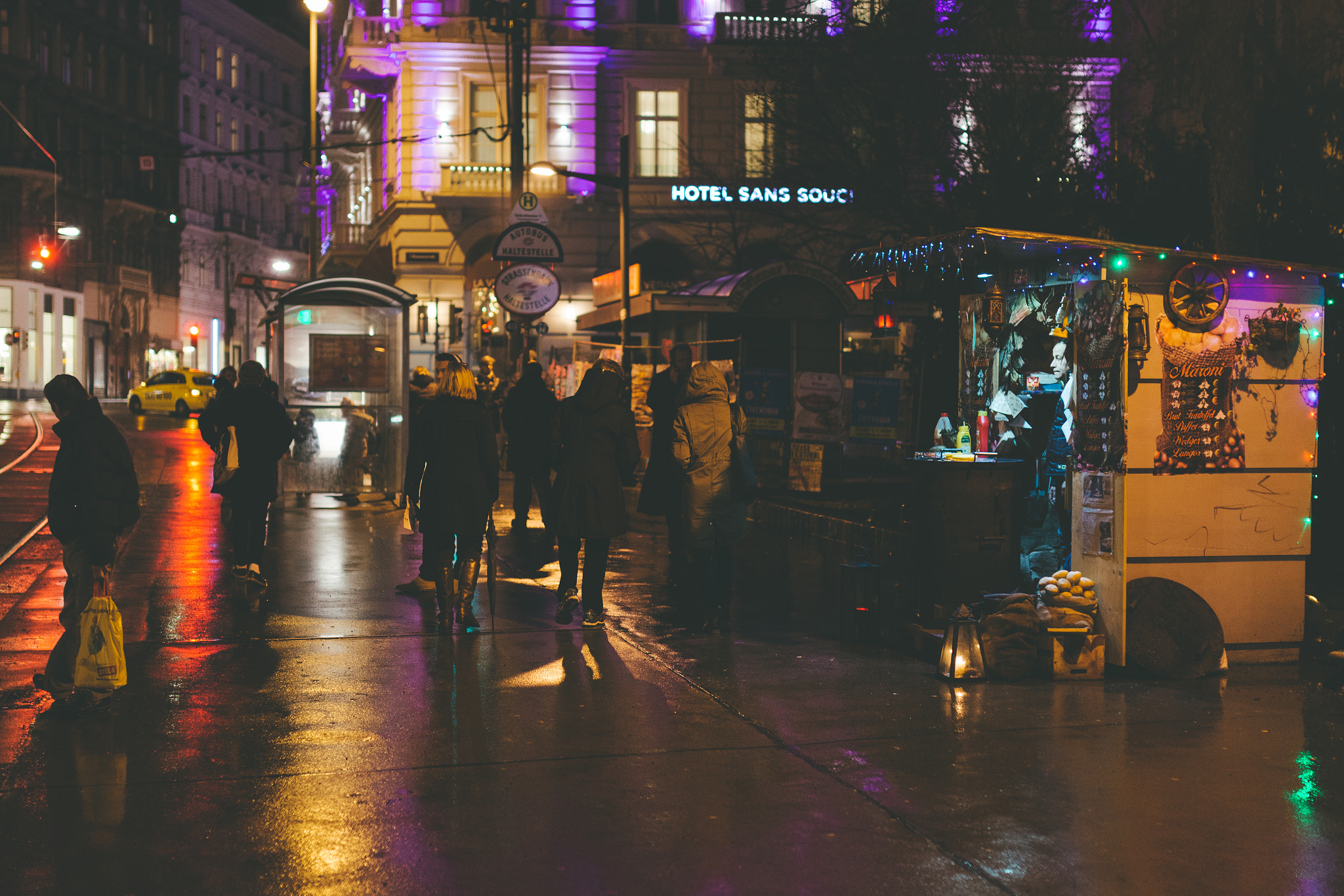 Nikon D7100 + Sigma 35mm F1.4 DG HSM Art sample photo. Night lights photography