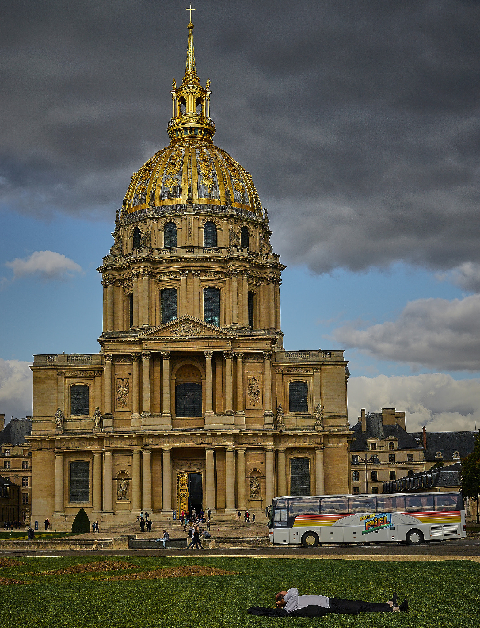 Sony Planar T* 50mm F1.4 ZA SSM sample photo. Invalides paris photography