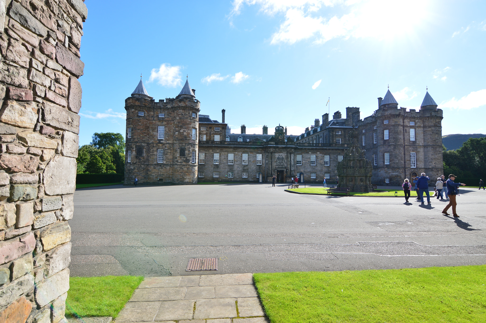 Nikon D3200 sample photo. Holyrood palace first try with wide angle lens photography