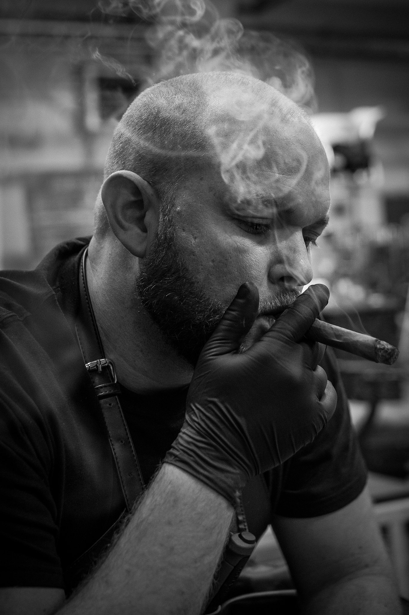 Nikon D7200 + Sigma 30mm F1.4 EX DC HSM sample photo. Cigar at the break photography