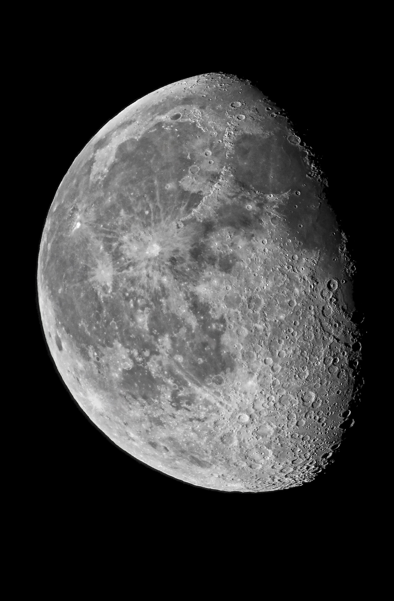 Canon EOS 7D + Canon EF 100-400mm F4.5-5.6L IS USM sample photo. Moon photography
