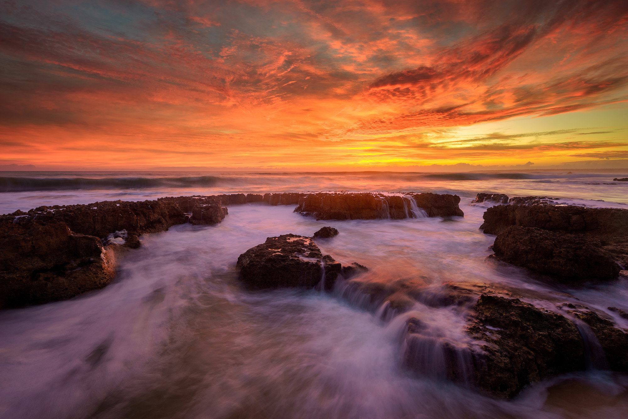 Sony a7R + Canon TS-E 17mm F4L Tilt-Shift sample photo. Praia do lourenço photography