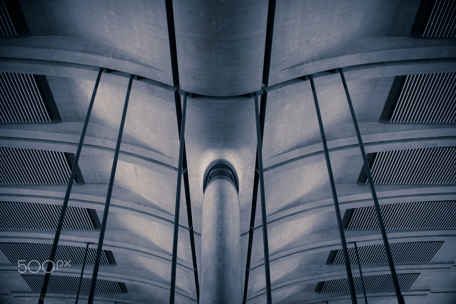 Nikon D800 + Nikon AF-S DX Nikkor 35mm F1.8G sample photo. Symmetry photography
