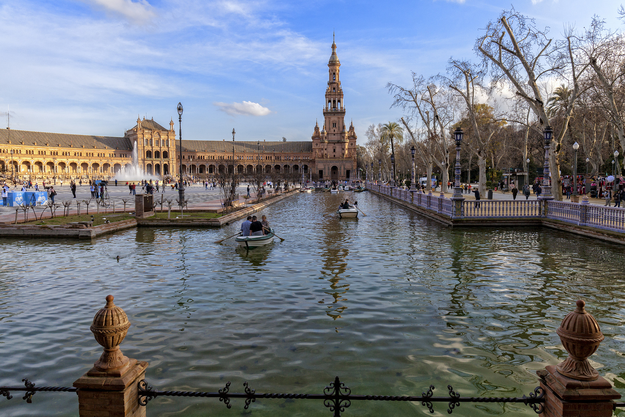 Canon EF 24-70mm F4L IS USM sample photo. Sevilla photography